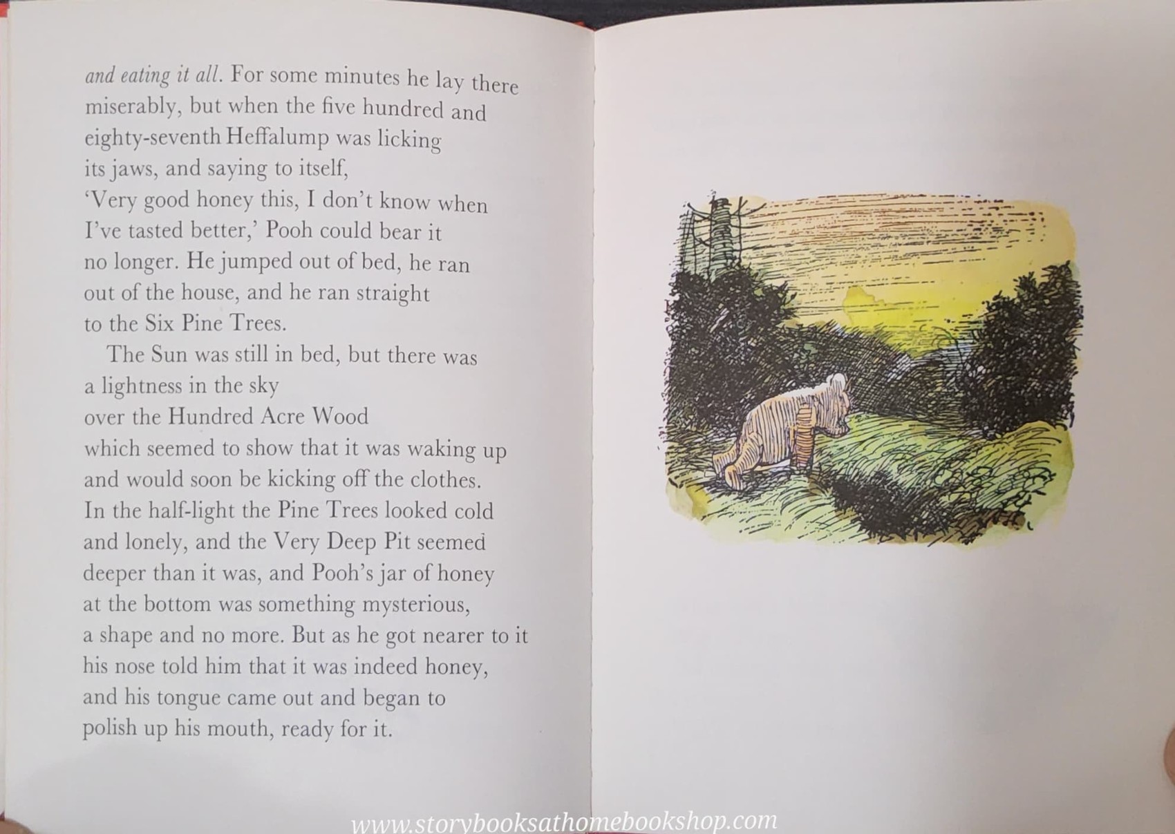 หนังสือนิทานปกแข็ง** 🍓🍓PIGLET MEETS A HEFFALUMP BY A.A.MILNE
