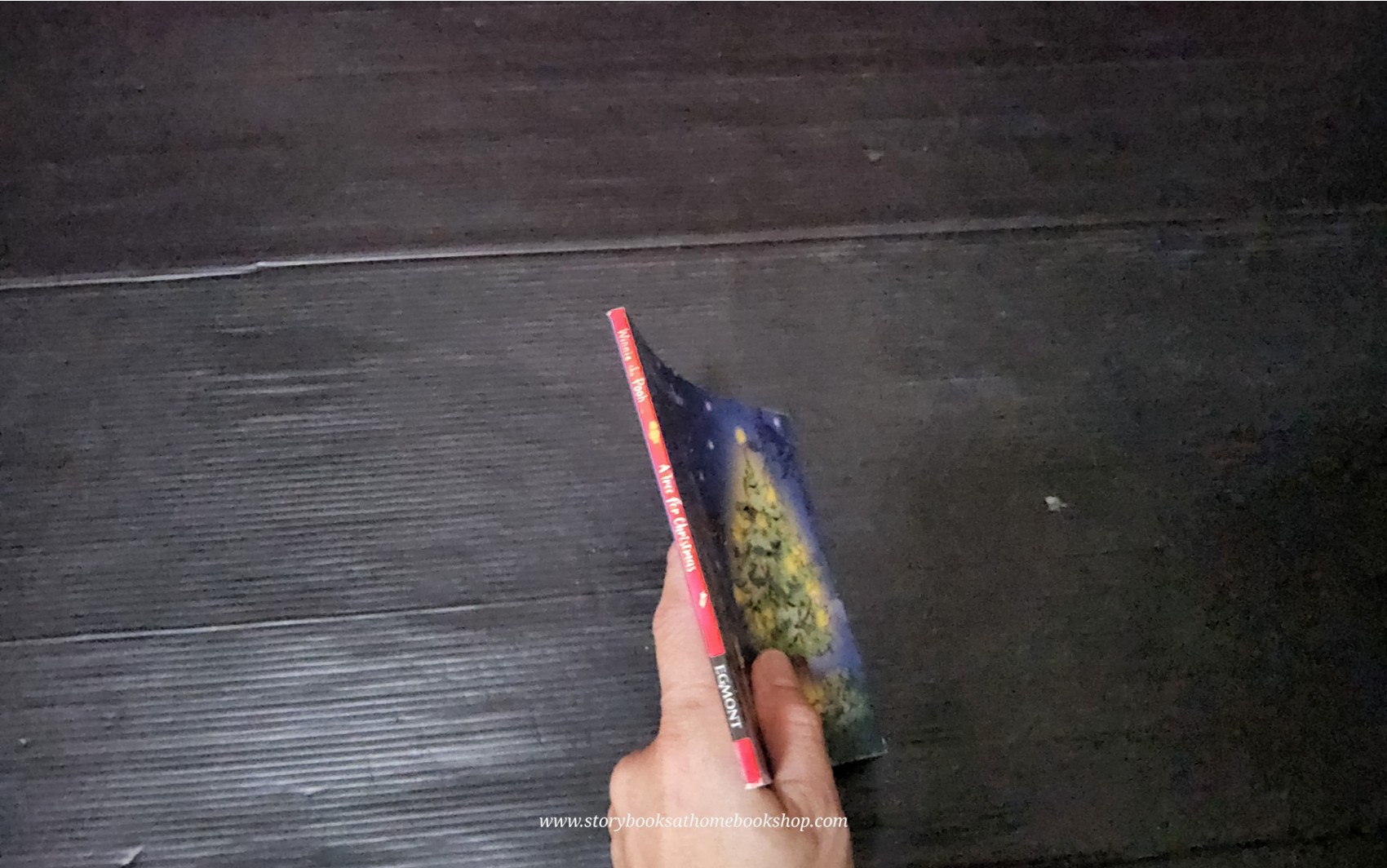 หนังสือนิทานปกอ่อน** 🍅🍓 WINNIE THE POOH A TREE FOR CHRISTMAS