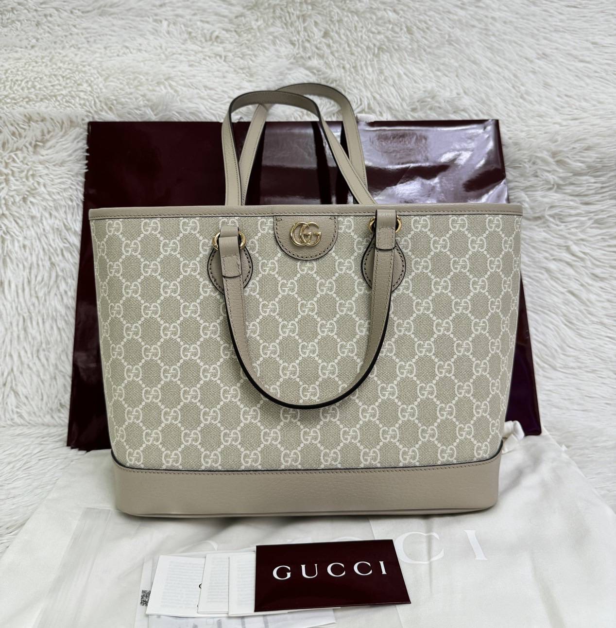 NEW GUCCI OPHIDIA SMALL TOTE BAG กว้าง 31 ซม. x สูง 25 ซม. x ลึก 13 ซม. อุปกรณ์. กล่อง การ์ด ถุงผ้า ถุงกระดาษ ใบเสร็จ