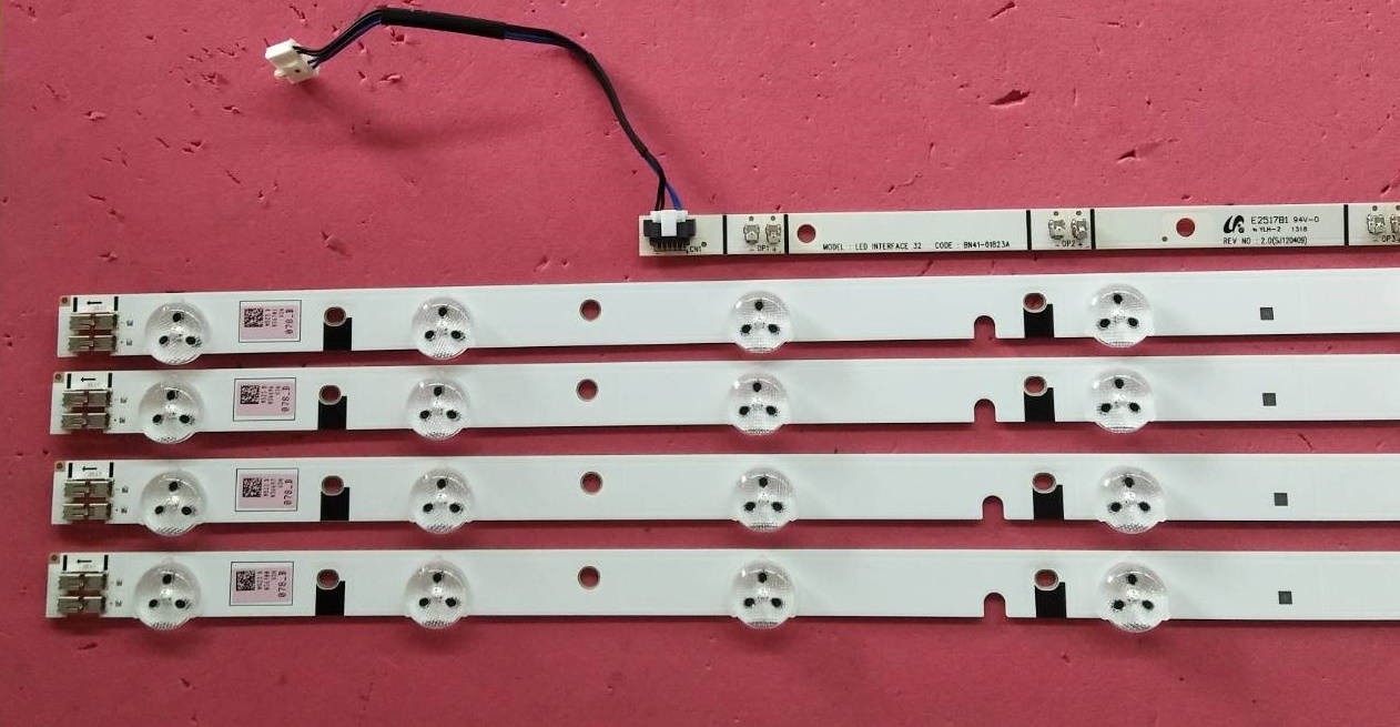 หลอดแบล็คไลท์ ซัมซุง SUMSUNG( SAMSUNG) ของแท้ถอดจากเครื่อง ใช้กับรุ่นUA32EH4000 :UA32EH4003 :UA32EH4500 :UA32EH4800 (LED 8X4) ความยาว 58 cm.