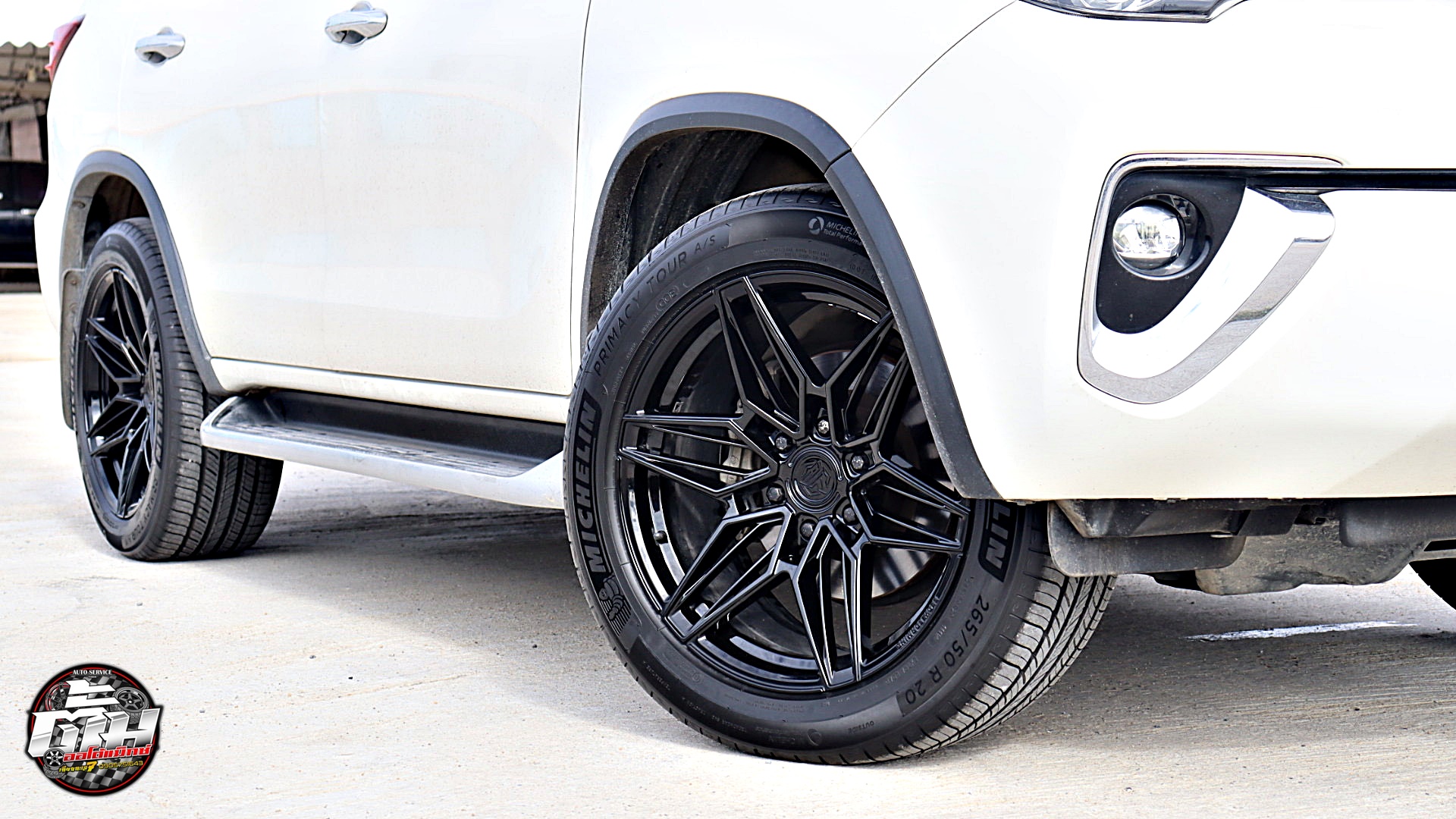 TOYOTA FORTUNER เปลี่ยนล้อยาง ล้อ JP Racing Wheels SHEIK-T3 ขอบ20นิ้ว ยาง MICHELIN PRIMACY TOUR AS 265/50R20 111V