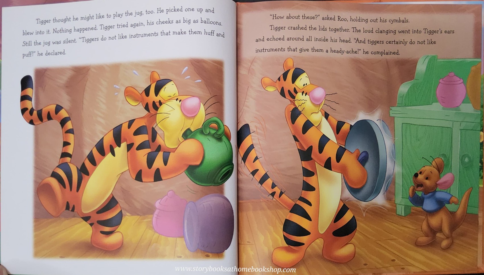 หนังสือนิทานปกแข็ง 🍅🍓DISNEY WINNIE THE POOH: A TIGGERIFIC BAND