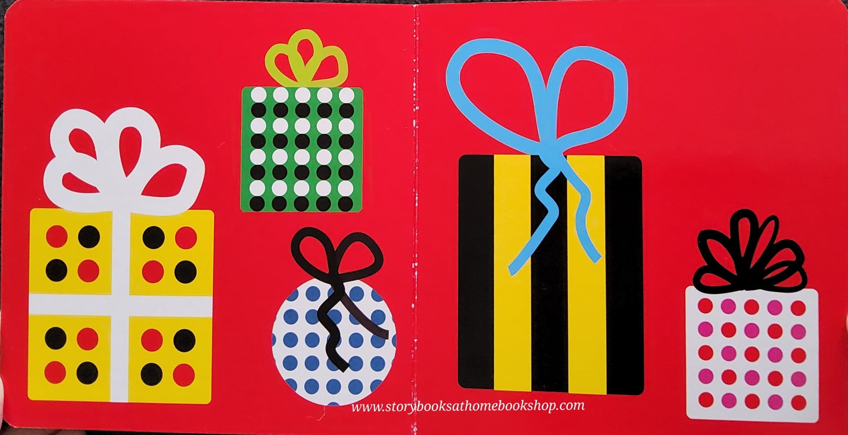 BOARD Book** 🍅BABY SEES BIRTHDAY