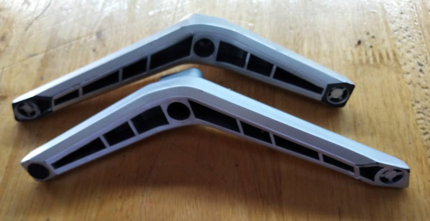 ขาตั้งทีวีสกายเวิส(Skyworth) ของแท้ถอดจากเครื่องรุ่น32E3100 :32E200A :32E2000