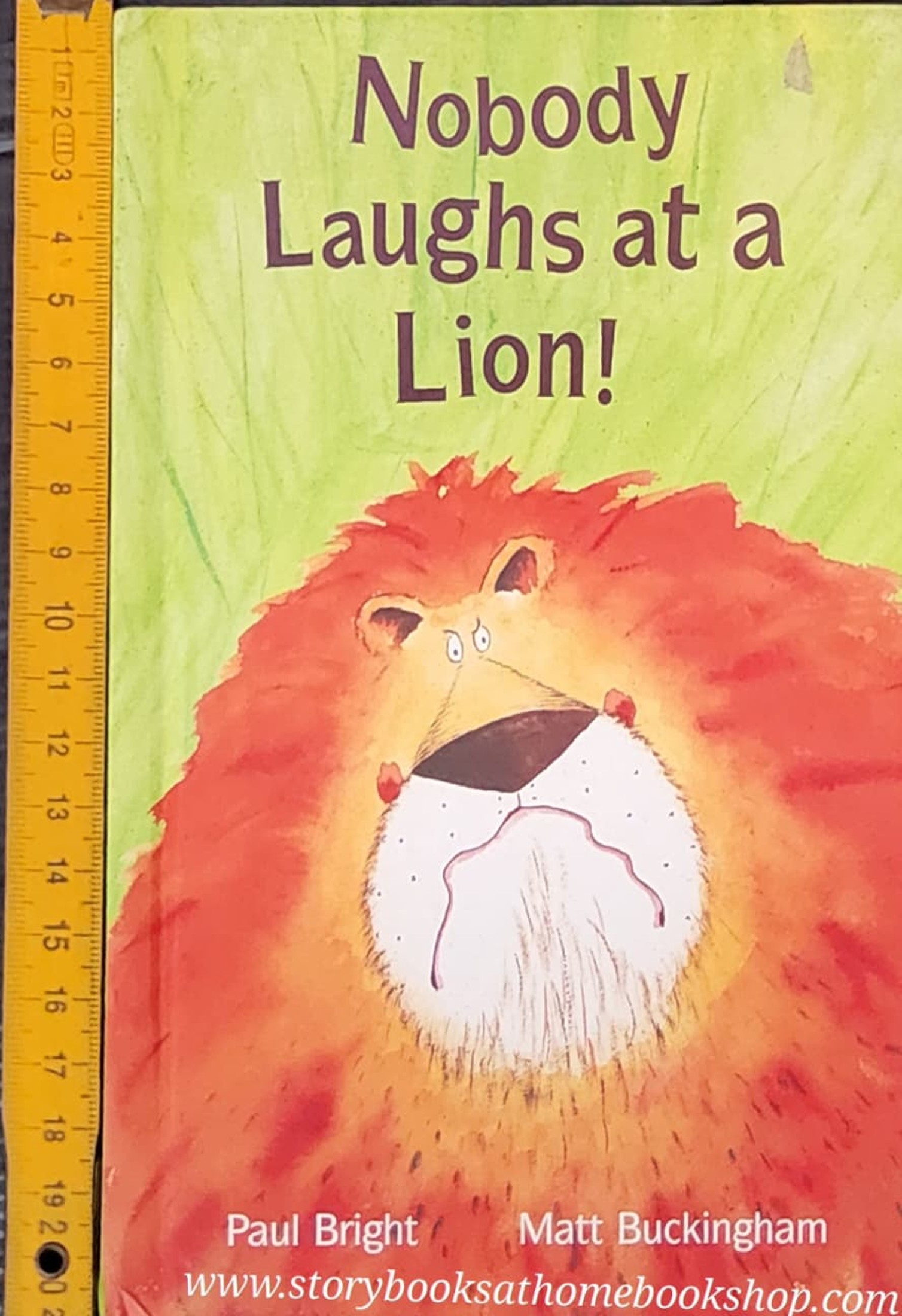 หนังสือนิทานปกอ่อน** 🍓🍓NOBODY LAUGHS AT A LION!