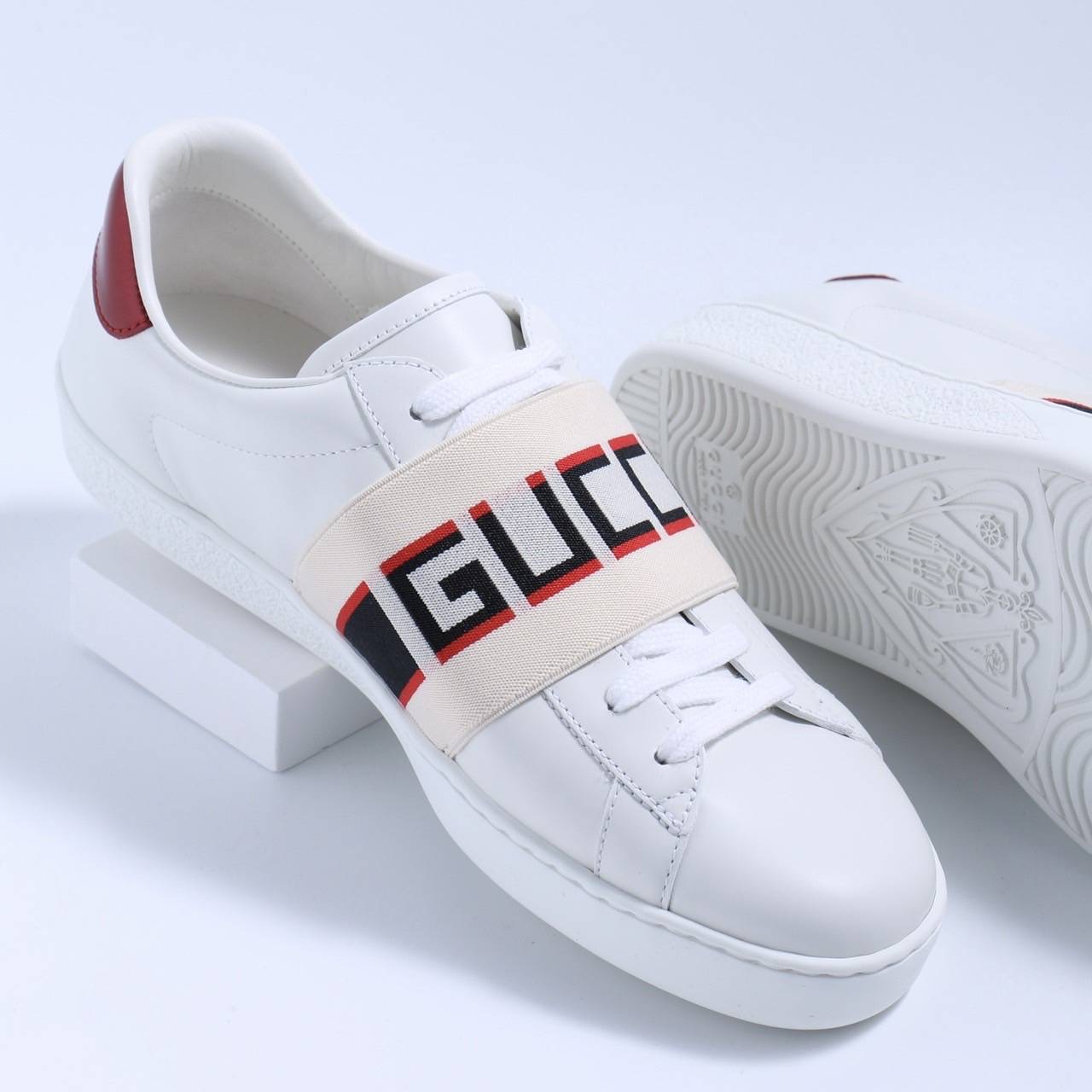 New Gucci Sneakers Size 5G(39) กล่อง ถุงผ้า การ์ด ถุงกระดาษ