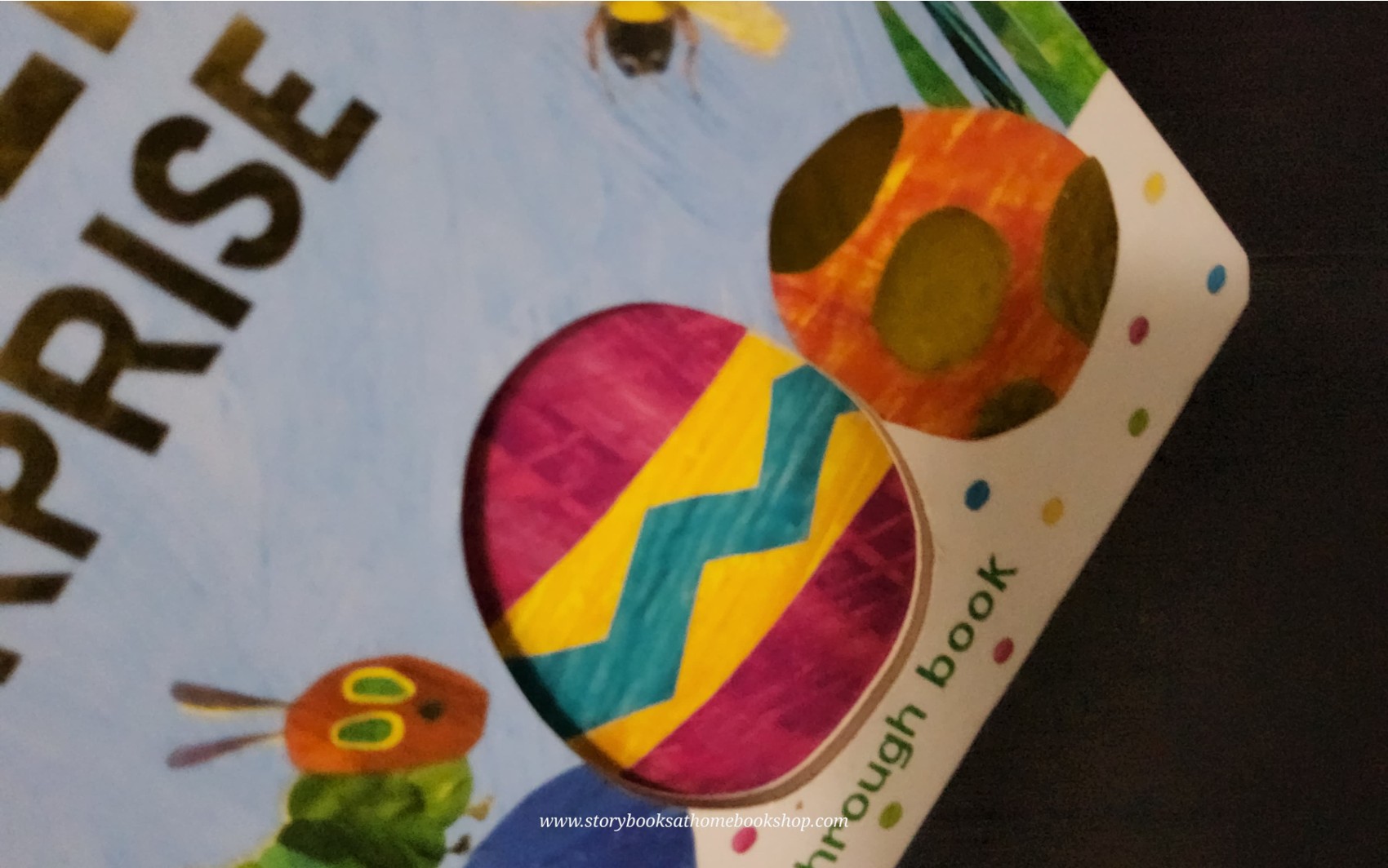 PEEP-THROUGH BOARD BOOK** ♥️THE VERY HUNGRY CATERPILLAR'S ESTER SURPRISE BY ERIC CARLE