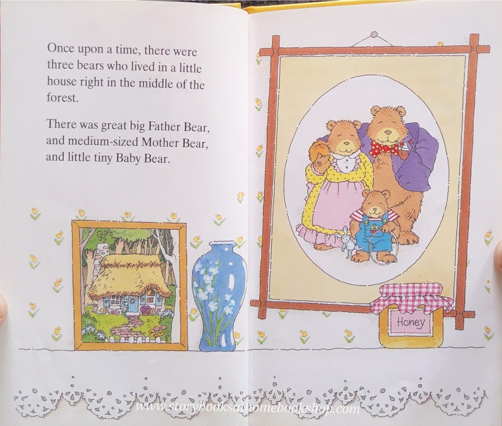 หนังสือนิทานปกแข็ง ** ♥️FAVOURITE TALES GOLDILOCKS AND THE THREE BEARS