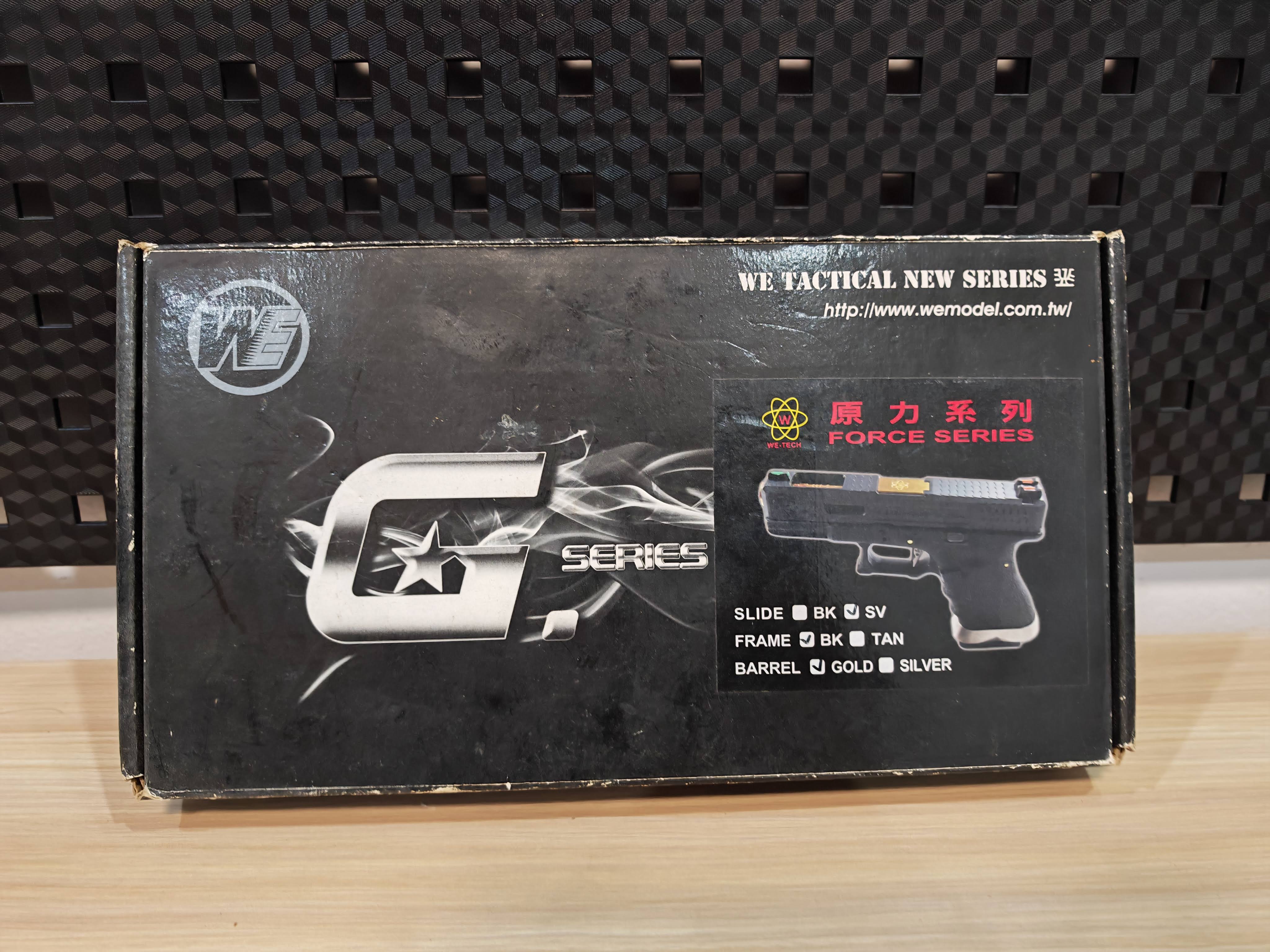 WE Glock19 G-Force Custom เฟรมดำ สไลด์เงิน ลำกล้องทอง GBB BB Gun บีบีกัน แบบแก๊ส ปืนอัดลม มือสอง Airsoft Gun