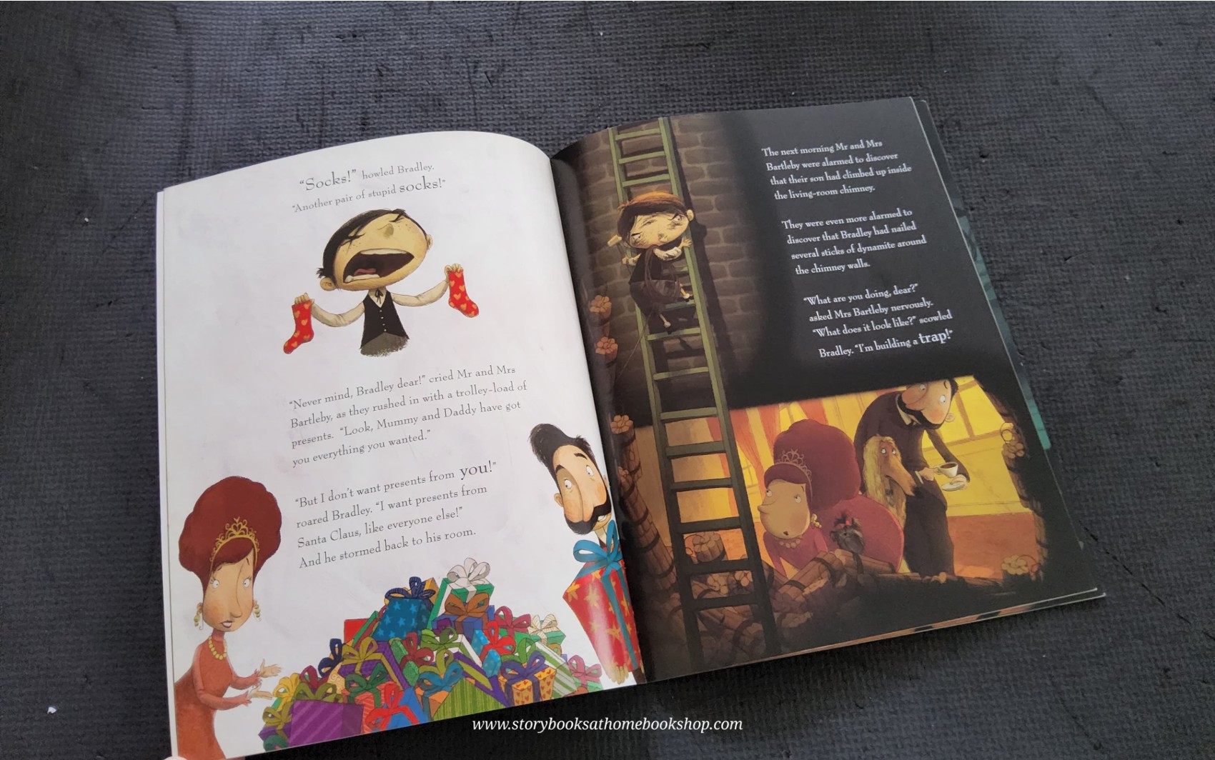 หนังสือนิทานปกอ่อน** 🍅🍓THE SANTA TRAP BY JONATHAN EMMETT AND POLY BERNATENE