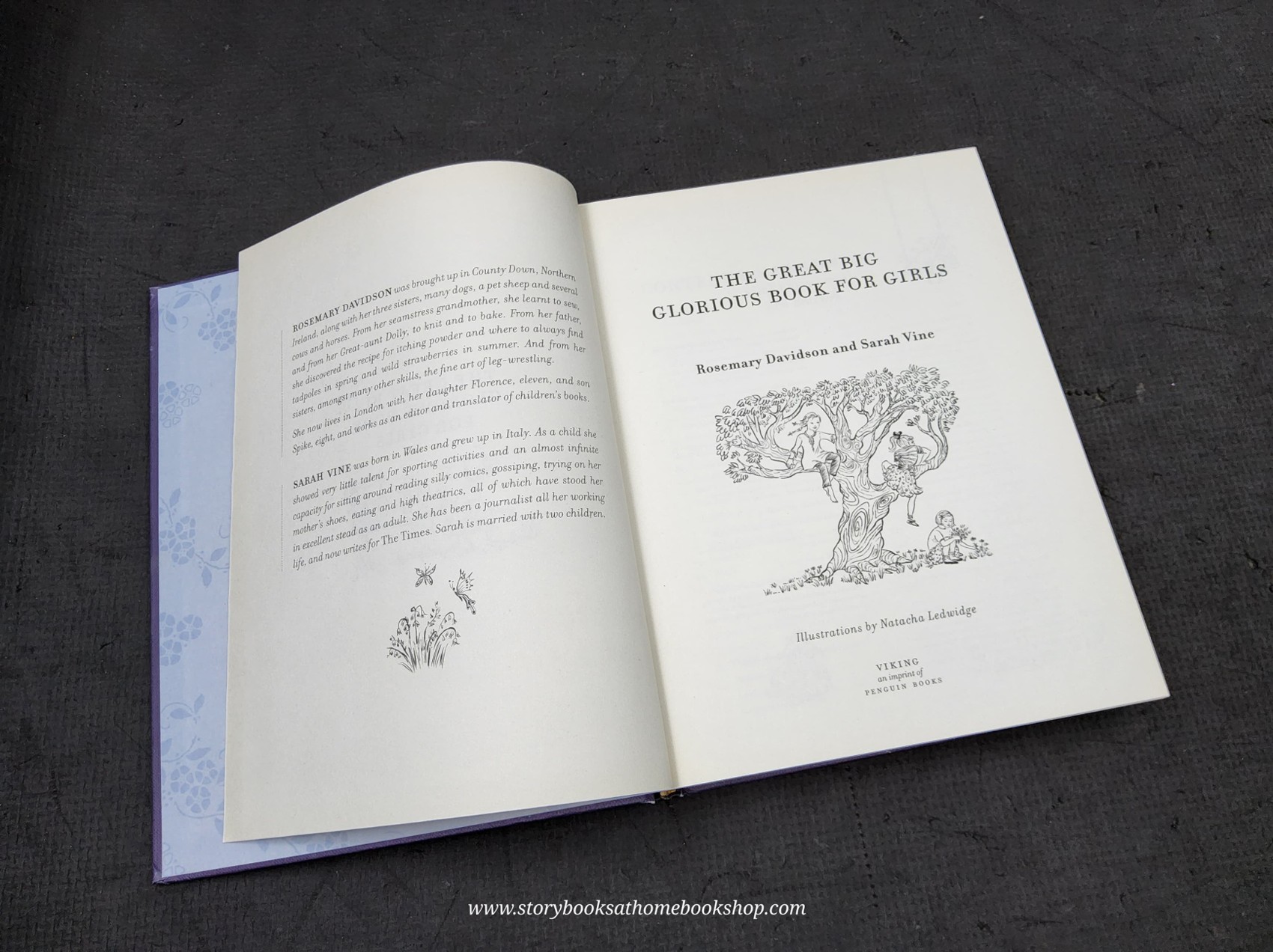 หนังสือนิทานปกแข็ง** 🍅🍓THE GREAT BIG GLORIOUS BOOK FOR GIRLS BY Rosemary Davidson and Sarah Vine