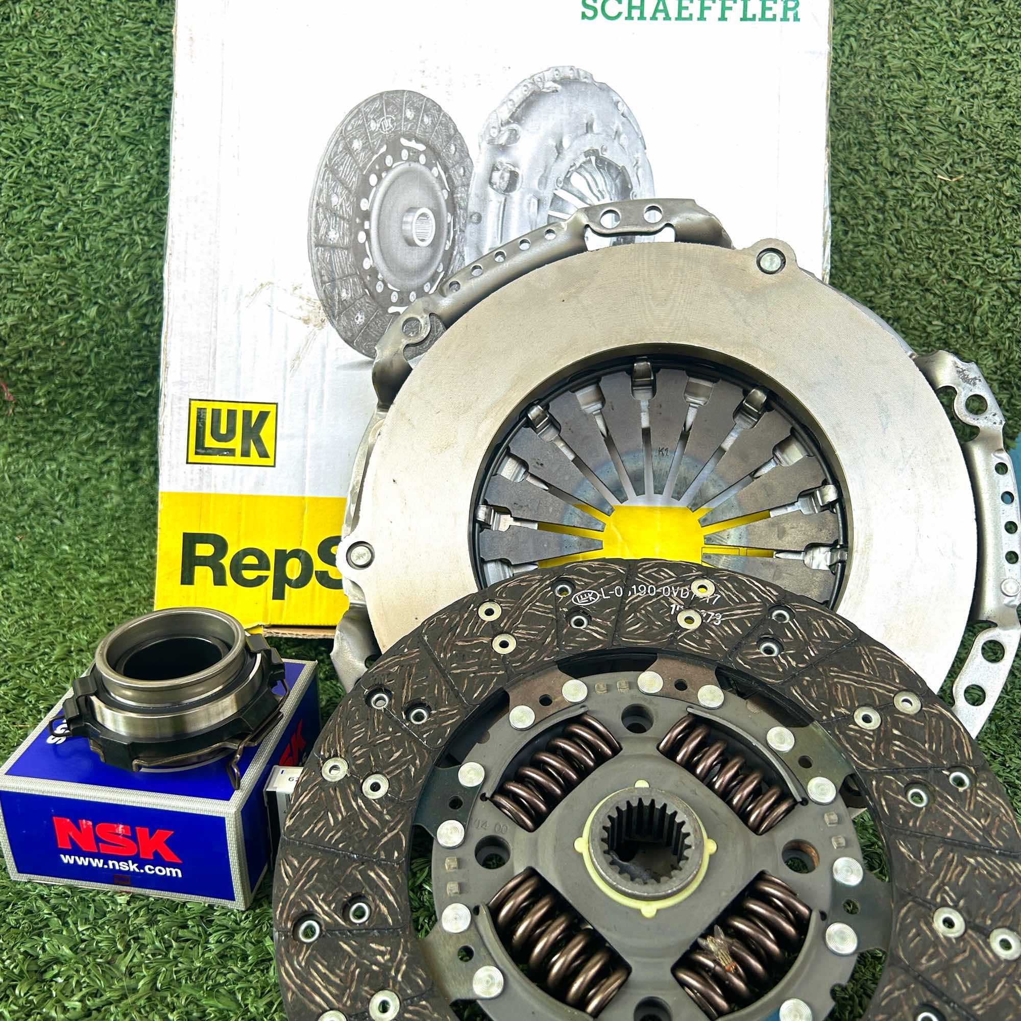 ชุดยกคลัช TOYOTA VIGO,FORTUNER,COMMUTER เครื่องเบนซิน 2.7 (2TR)