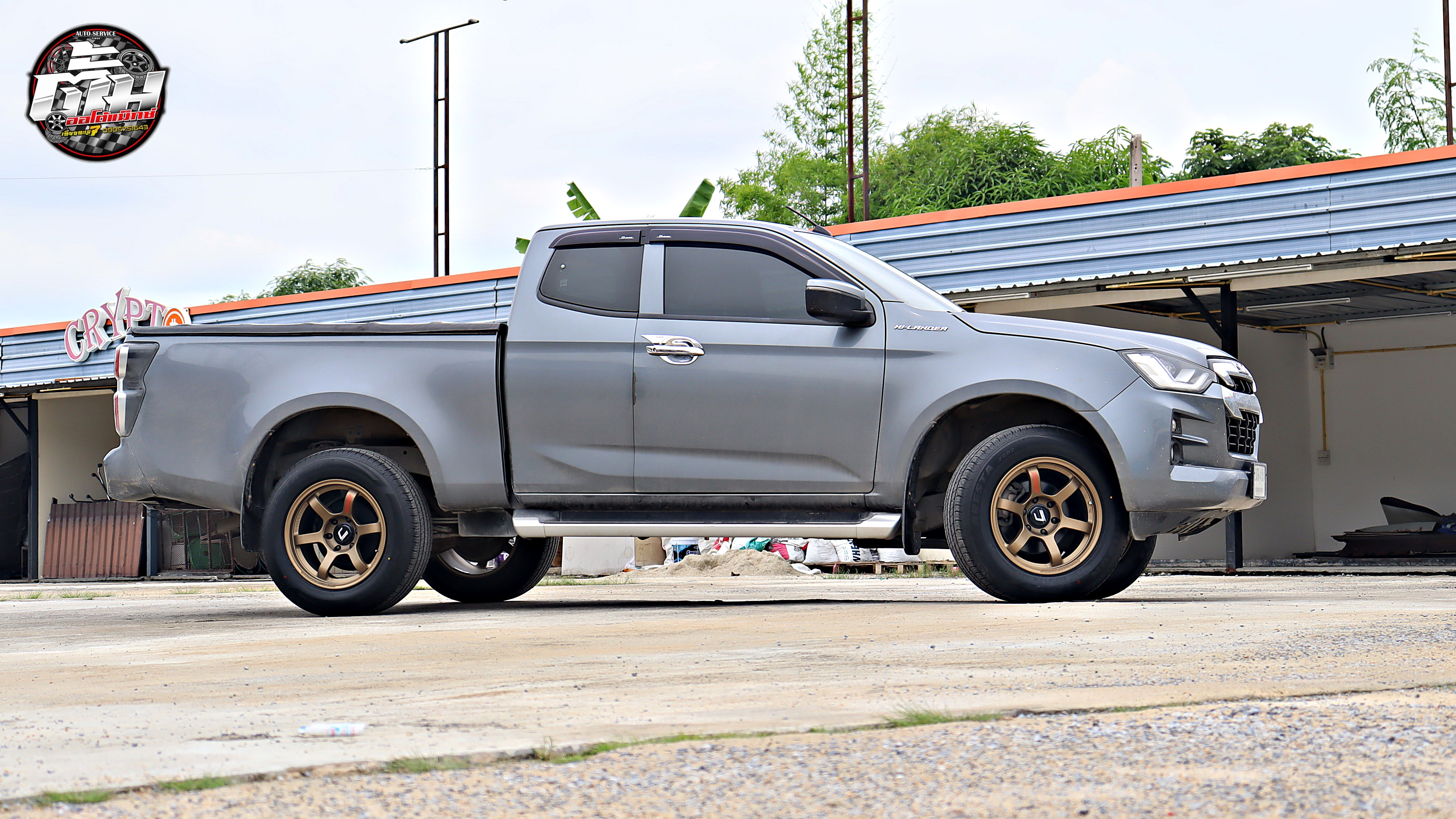 ISUZU HI-Lander เปลี่ยนล้อยาง ล้อ COSMIS RG-06S ขอบ18นิ้ว ยาง ARISUN ZG02 265/60R18 114V