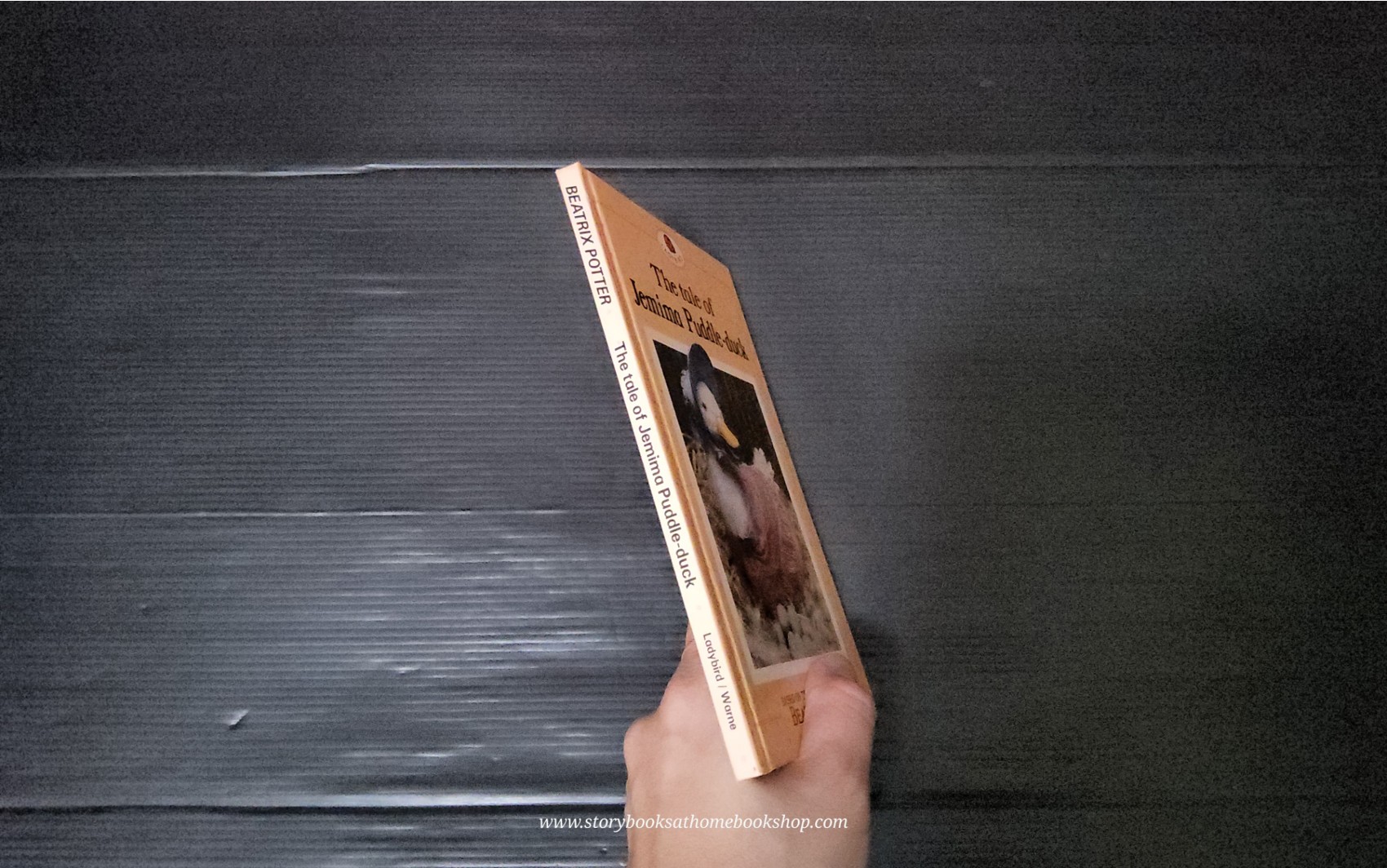 หนังสือนิทานปกแข็ง** ♥️THE TALE OF JEMIMA PUDDLE-DUCK BY BEATRIX POTTER