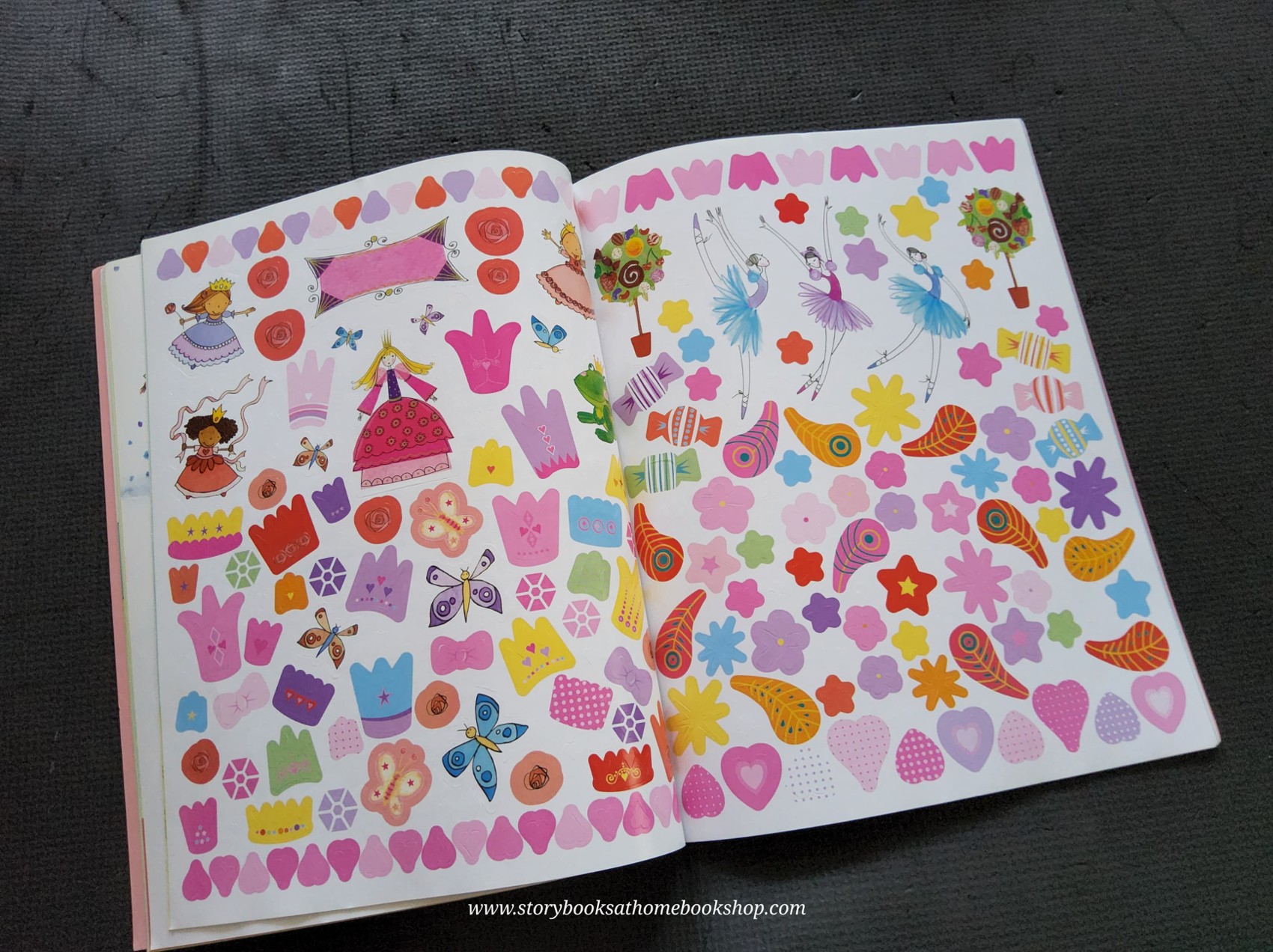 Activities Book ** ð
ð Usborne Activities: HOW TO DRAW Princesses and Ballerinas