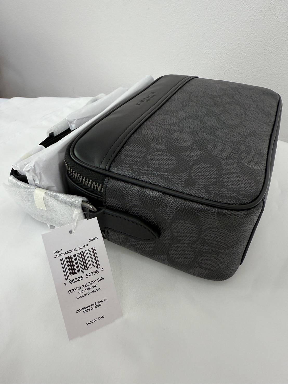 New Coach Graham Crossbody In Signature Canvas CV921 - ขนาด 9" (L) x 5 3/4" (H) x 2 3/4" (W)