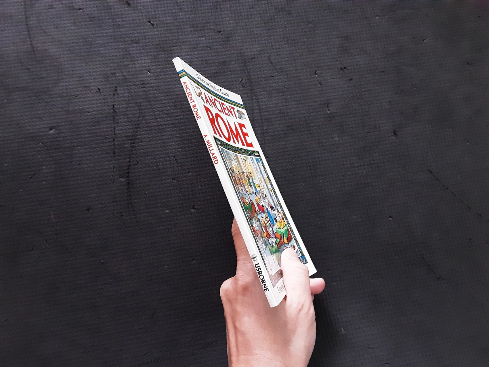 Knowledge Book** ðð USBORNE POCKET GUIDE ANCIENT ROME