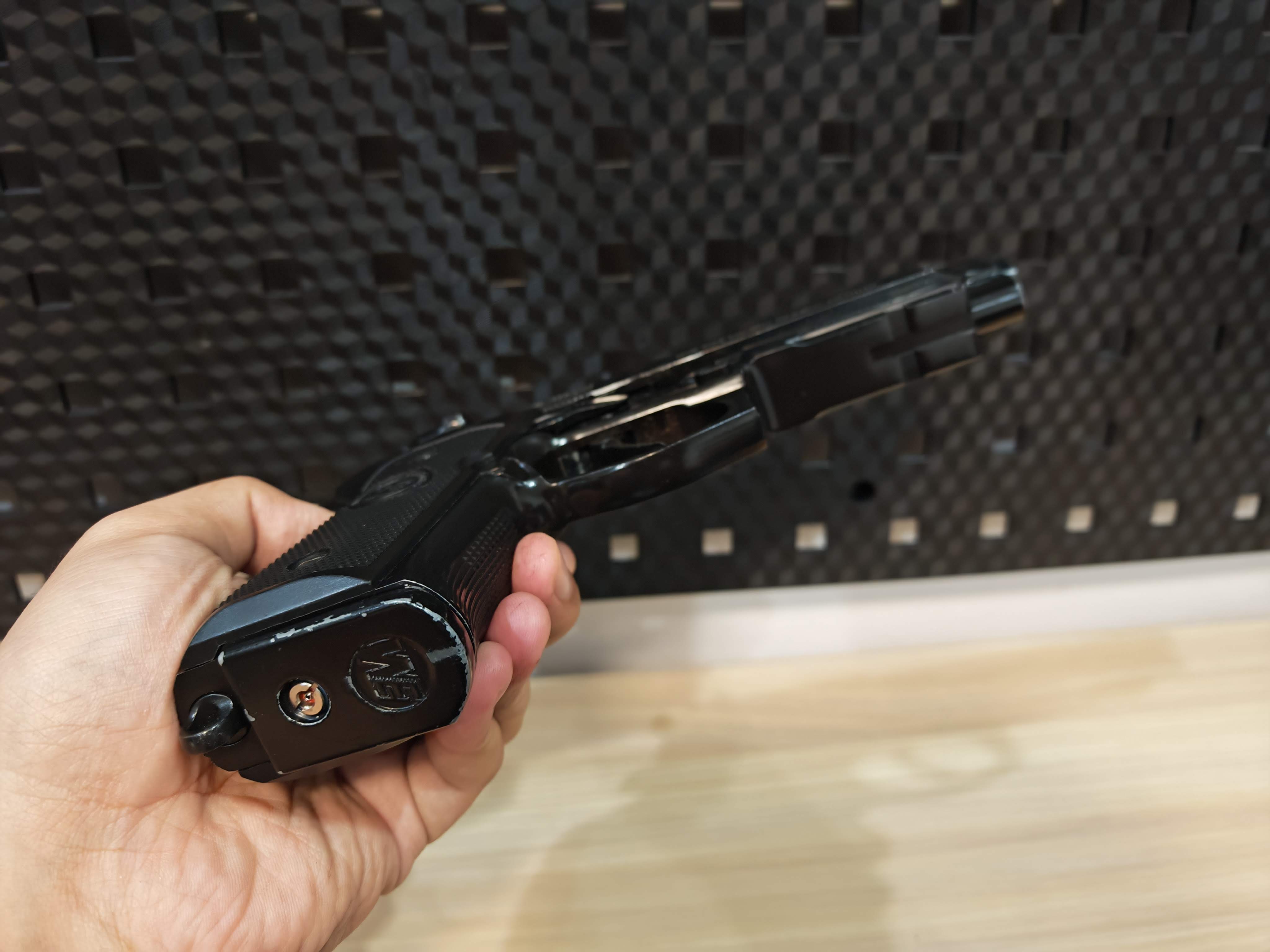 WE Beretta M9A1 โลหะทั้งตัว GBB ไต้หวัน BB Gun บีบีกัน แบบแก๊ส ปืนอัดลม มือสอง Airsoft Gun