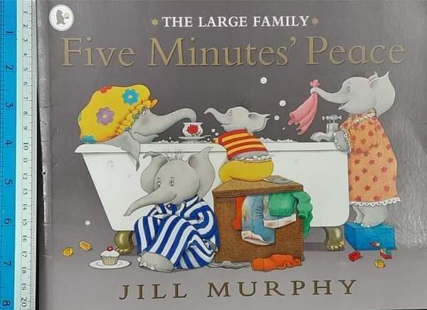 หนังสือนิทานปกอ่อน** 🍅🍓THE LARGE FAMILY:FIVE MINUTES' PEACE BY JILL MURPHY