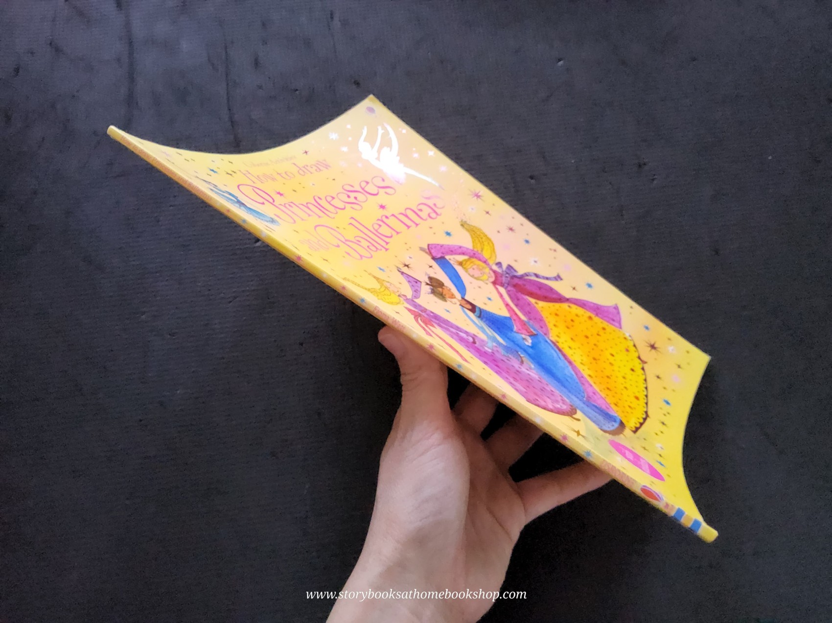 Activities Book ** ð
ð Usborne Activities: HOW TO DRAW Princesses and Ballerinas