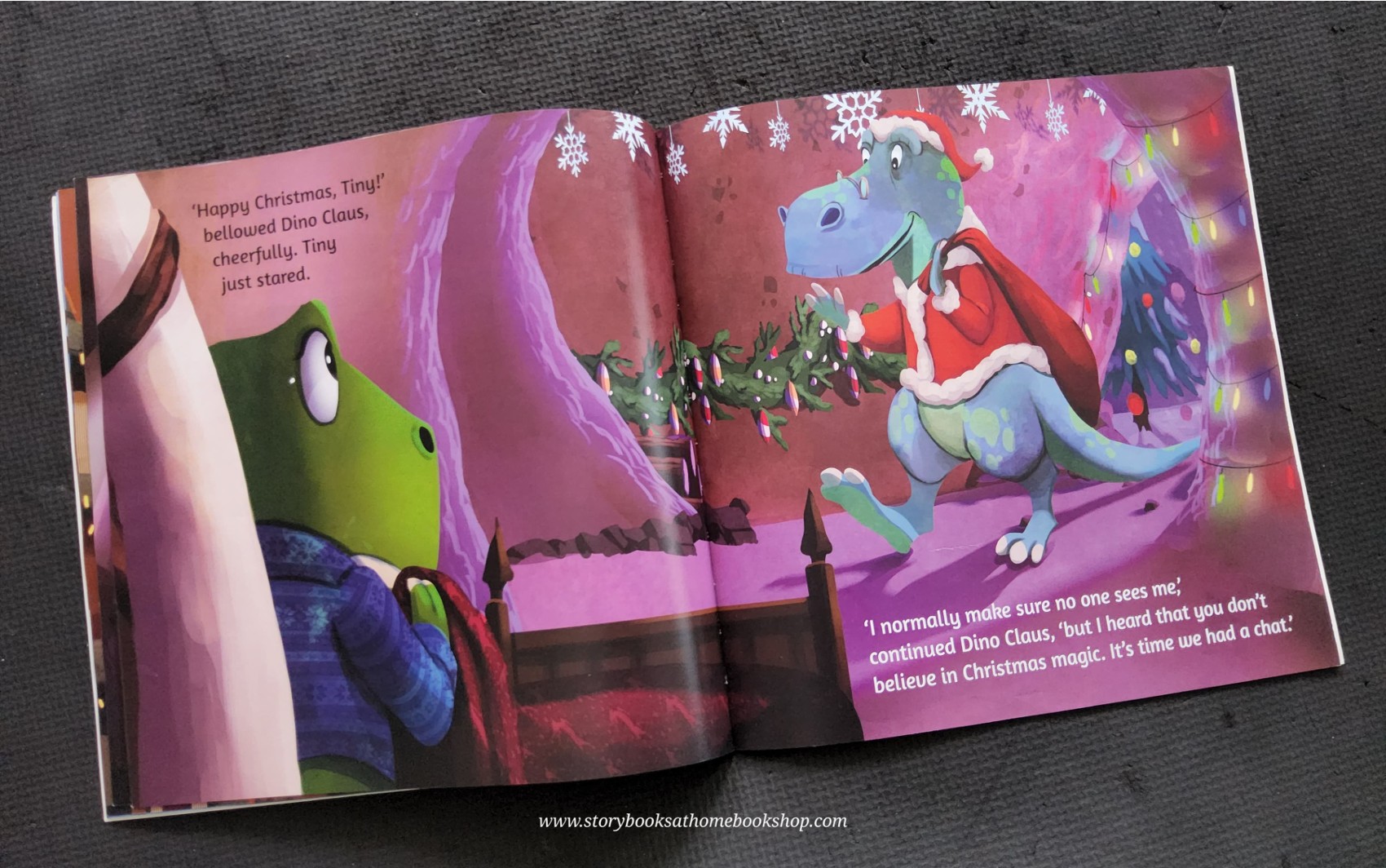 หนังสือนิทานปกอ่อน** 🍅🍓DINO CLAUS A TALE OF CHRITMAS MAGIC