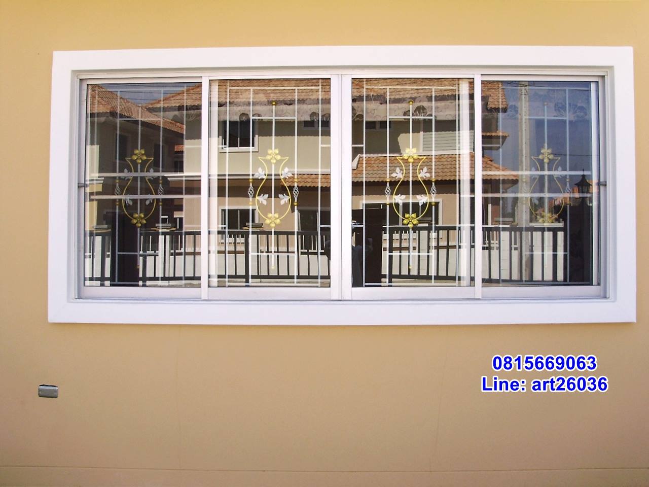 เหล็กดัดพร้อมมุ้งลวด