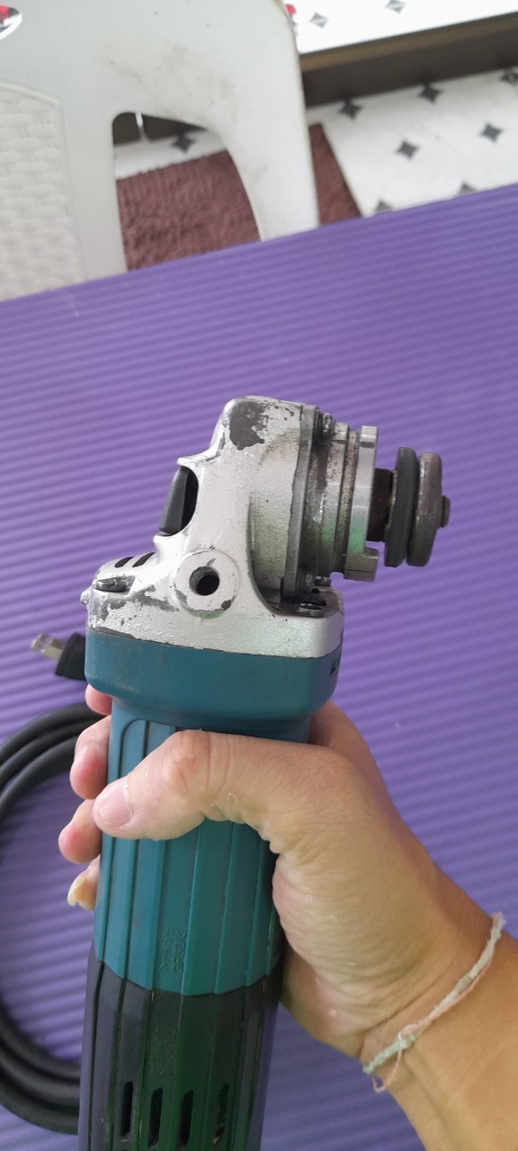 หินเจียร 4 นิ้ว Makita GA 4031