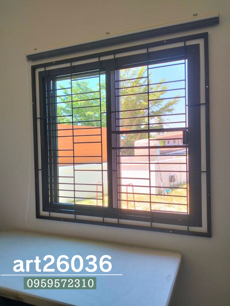 เหล็กดัด สไตล์โมเดิร์น สีดำ