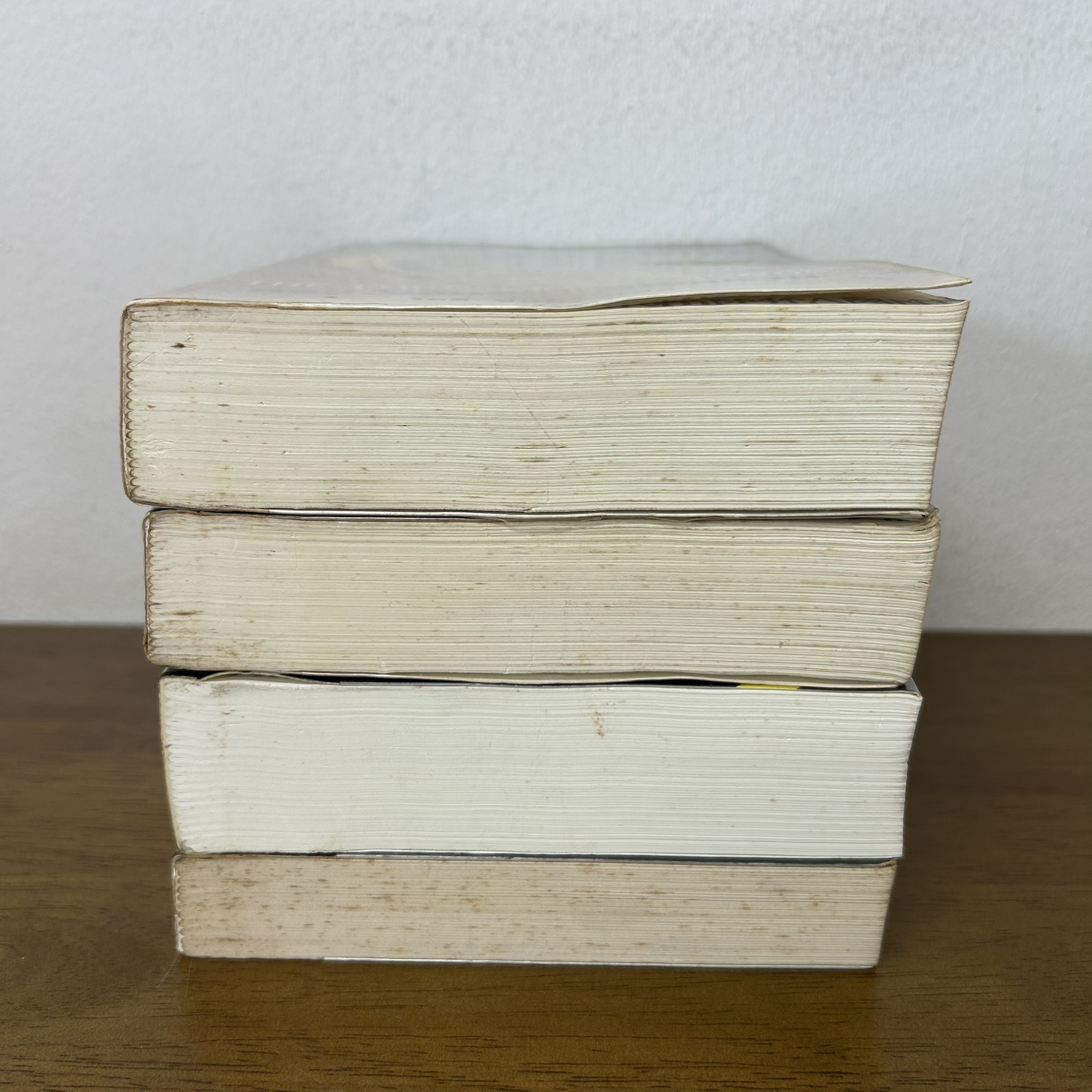 ลอร์ด ออฟ เดอะ ริงส์ The Lord of the Rings 3 เล่มจบ+ฮอบบิท Hobbit ปกอ่อน ... เจ.อาร์.อาร์ โทลคีน (มือสอง) นิยาย แฟนตาซี