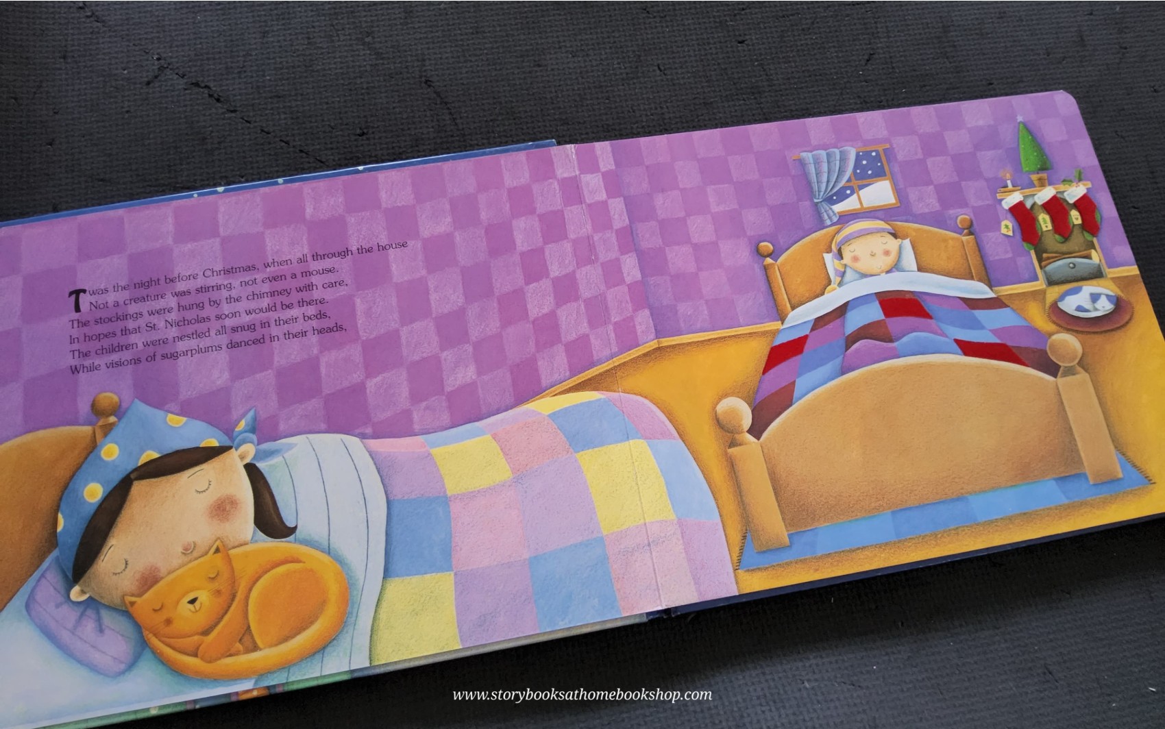 TOUCH AND FEEL BOARD BOOK ** ♥️♥️THE NIGHT BEFORE CHRISTMAS (A SOFT TO TOUCH STORY)