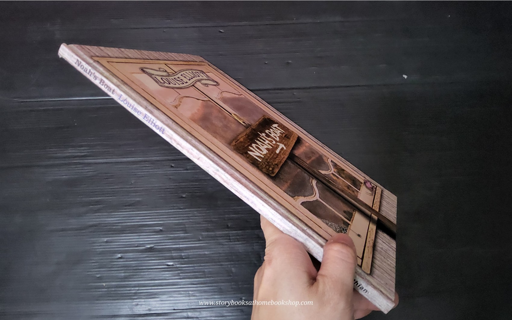 หนังสือนิทานปกแข็ง** 🍅NOAH'S BOAT BY LOUISE ELLIOTT