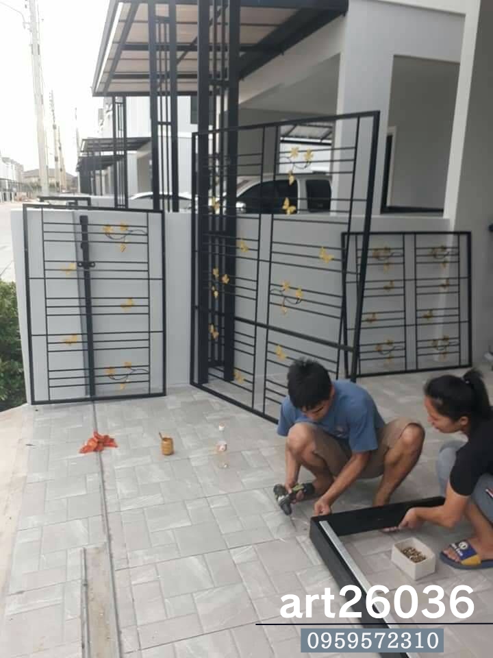 เหล็กดัดสีอบดำ ลายมังกร สวยๆ