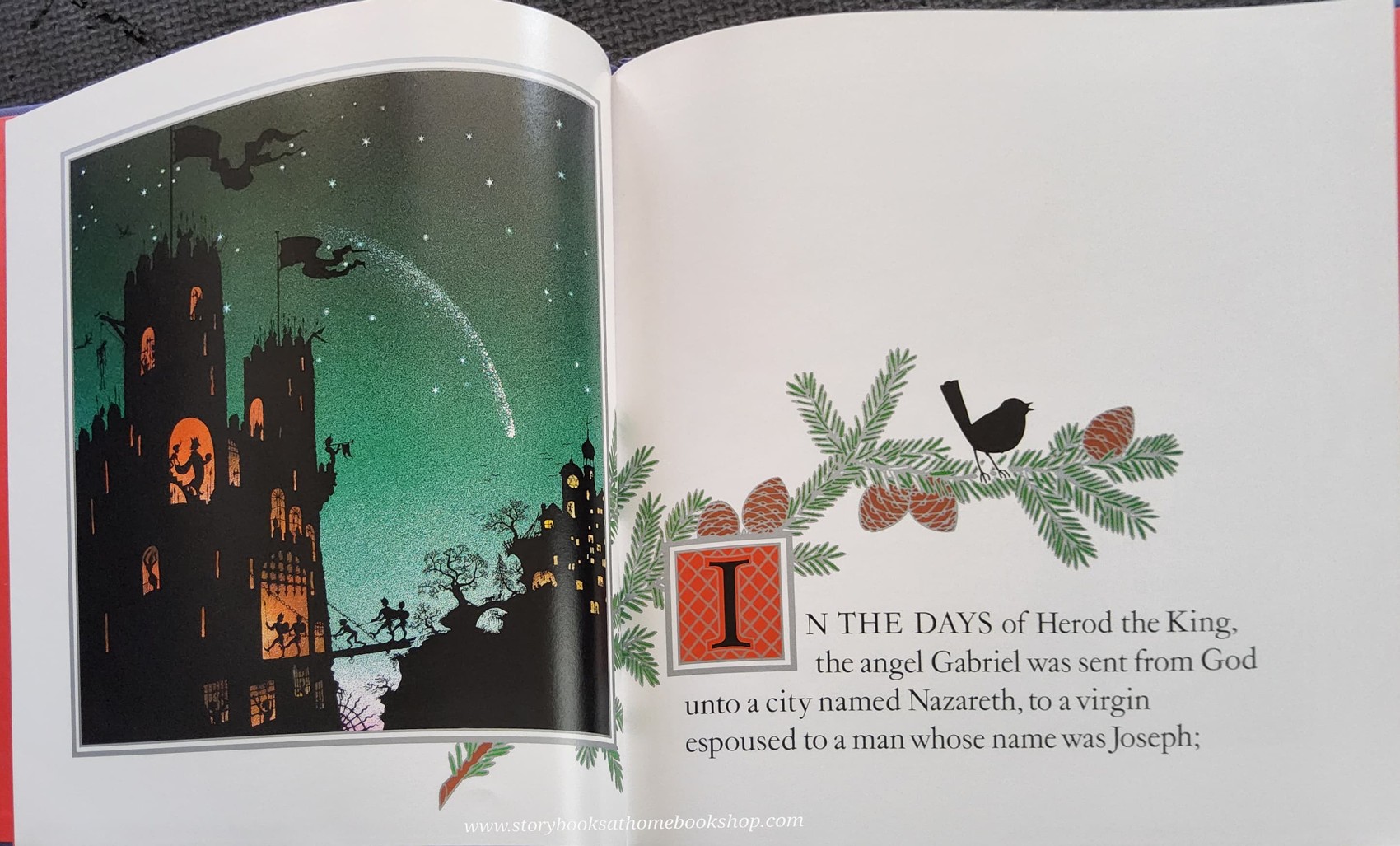 หนังสือนิทานปกแข็ง** 🍓🍓THE FIRST CHRISTMAS BY JAN PIENKOWSKI