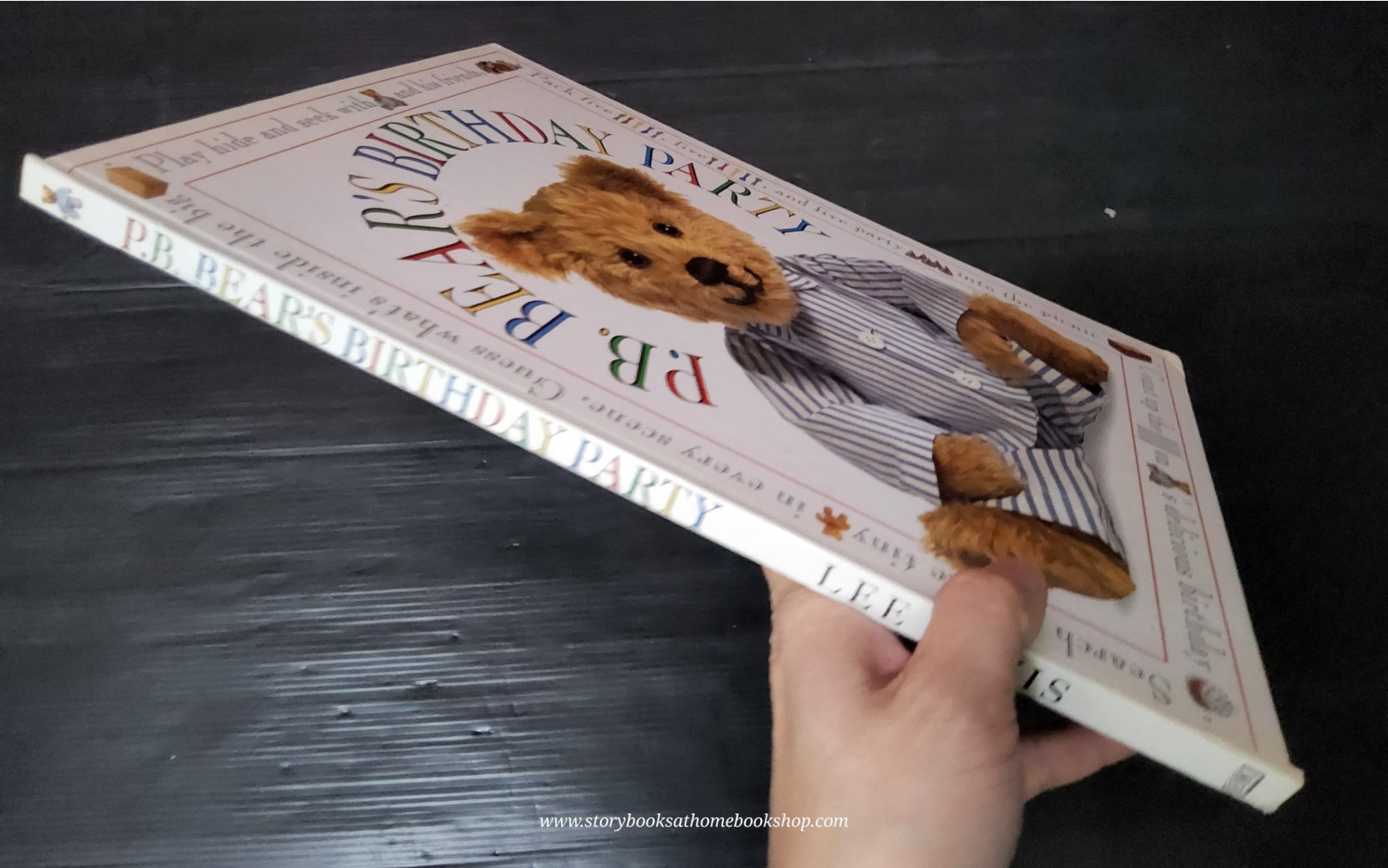 หนังสือนิทานปกแข็ง ** 🍅🍅P.B. BEAR'S BIRTHDAY PARTY