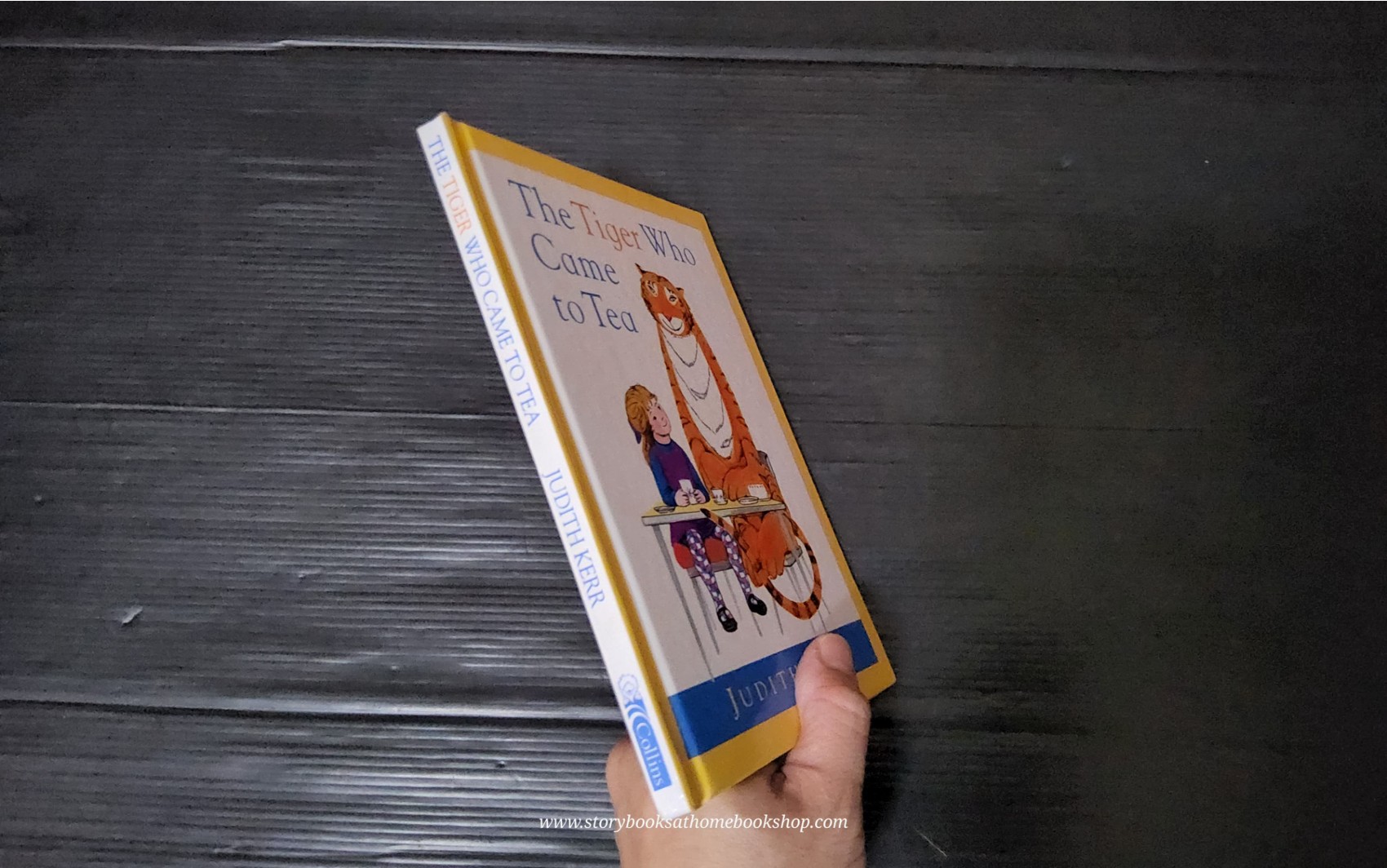 หนังสือนิทานปกแข็ง** 🍅🍅THE TIGER WHO CAME TO TEA BY JUDITH KERR