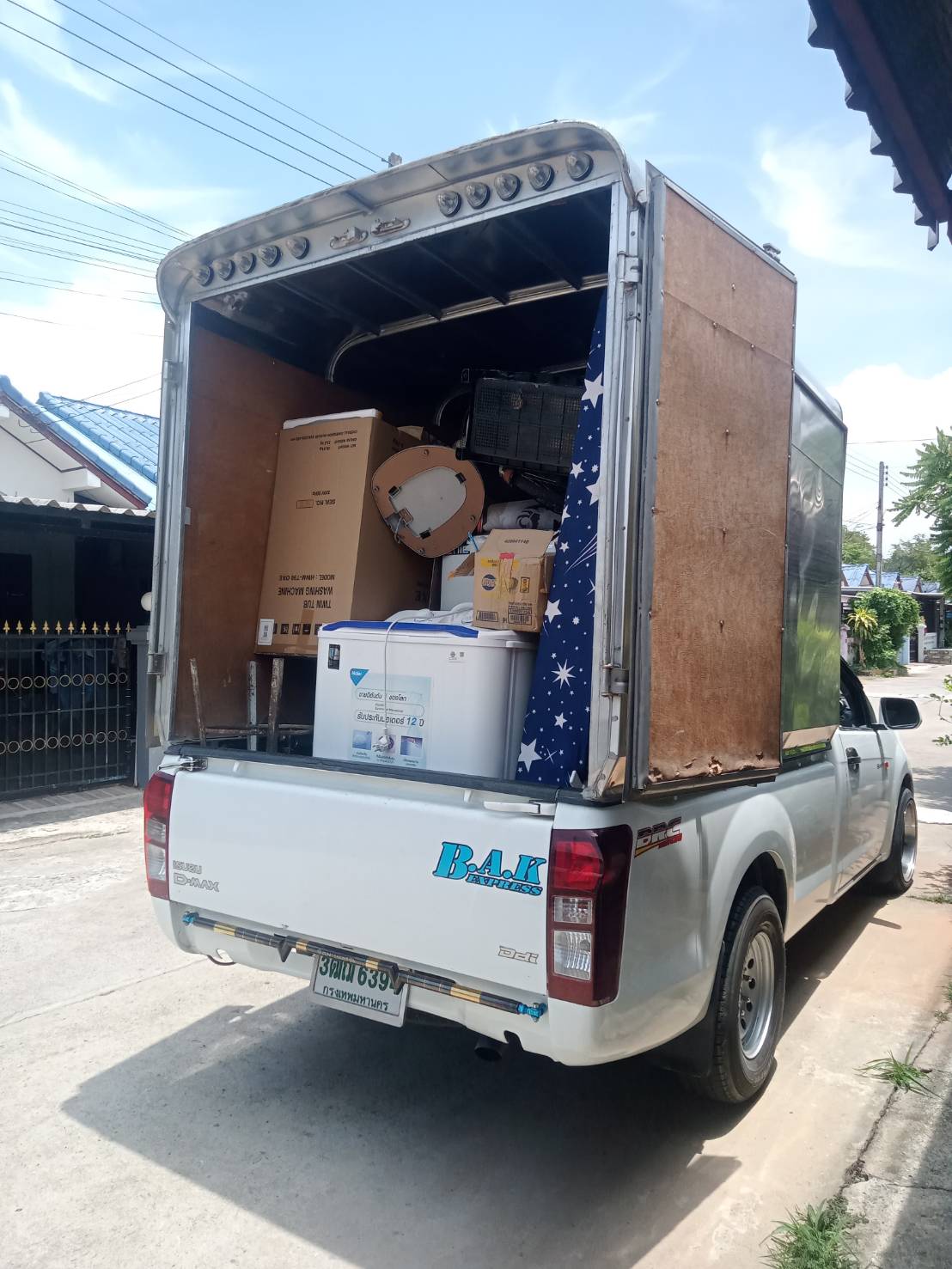 รถขนของขอนอ่าวช่อ ในเกาะเสม็ด