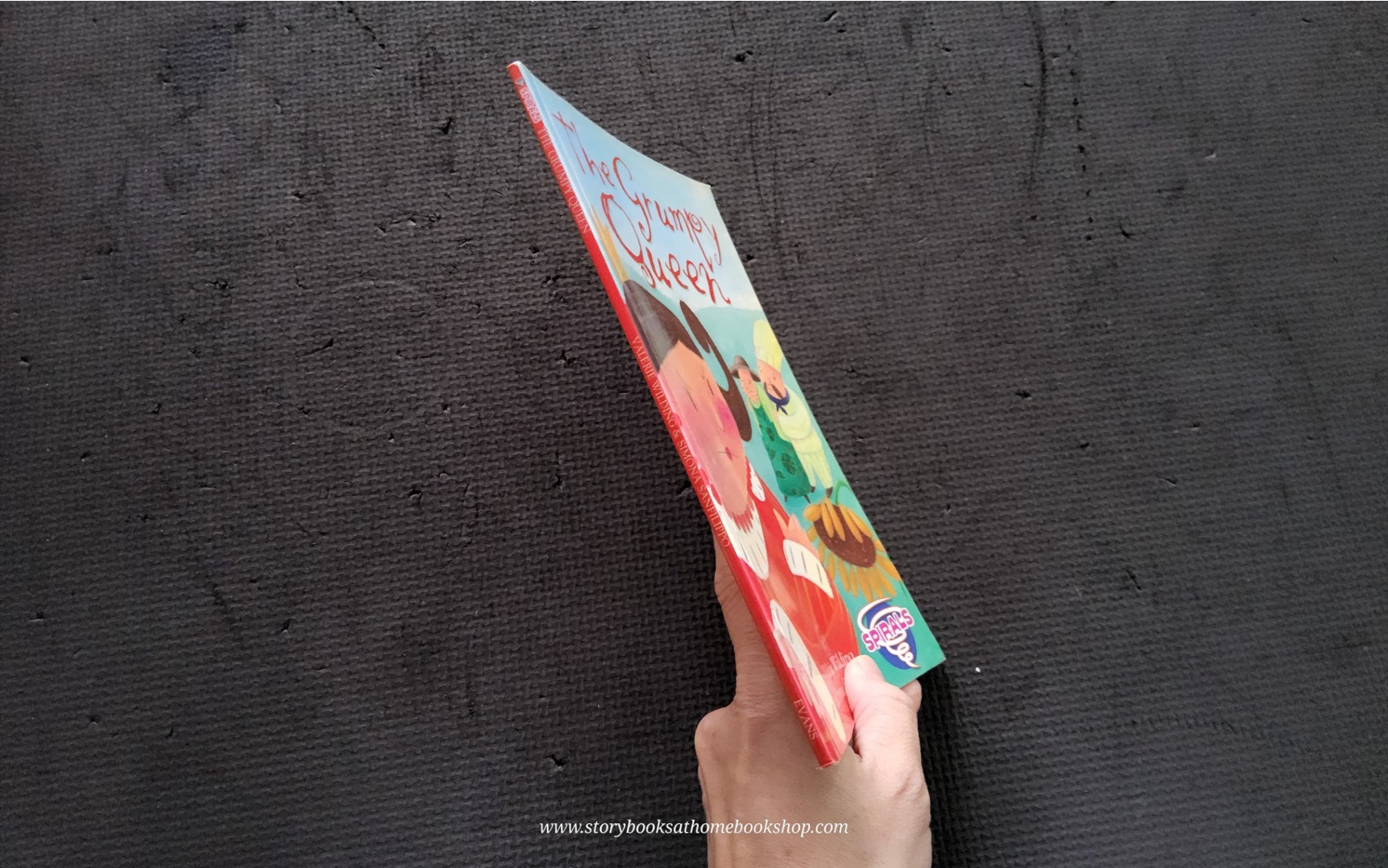 หนังสือนิทานปกอ่อน** 🍅🍓THE GRUMPY QUEEN