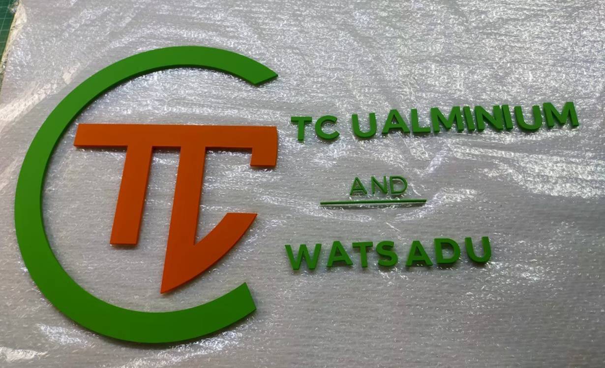 #ป้ายอักษรพาสวู๊ดพ่นสี