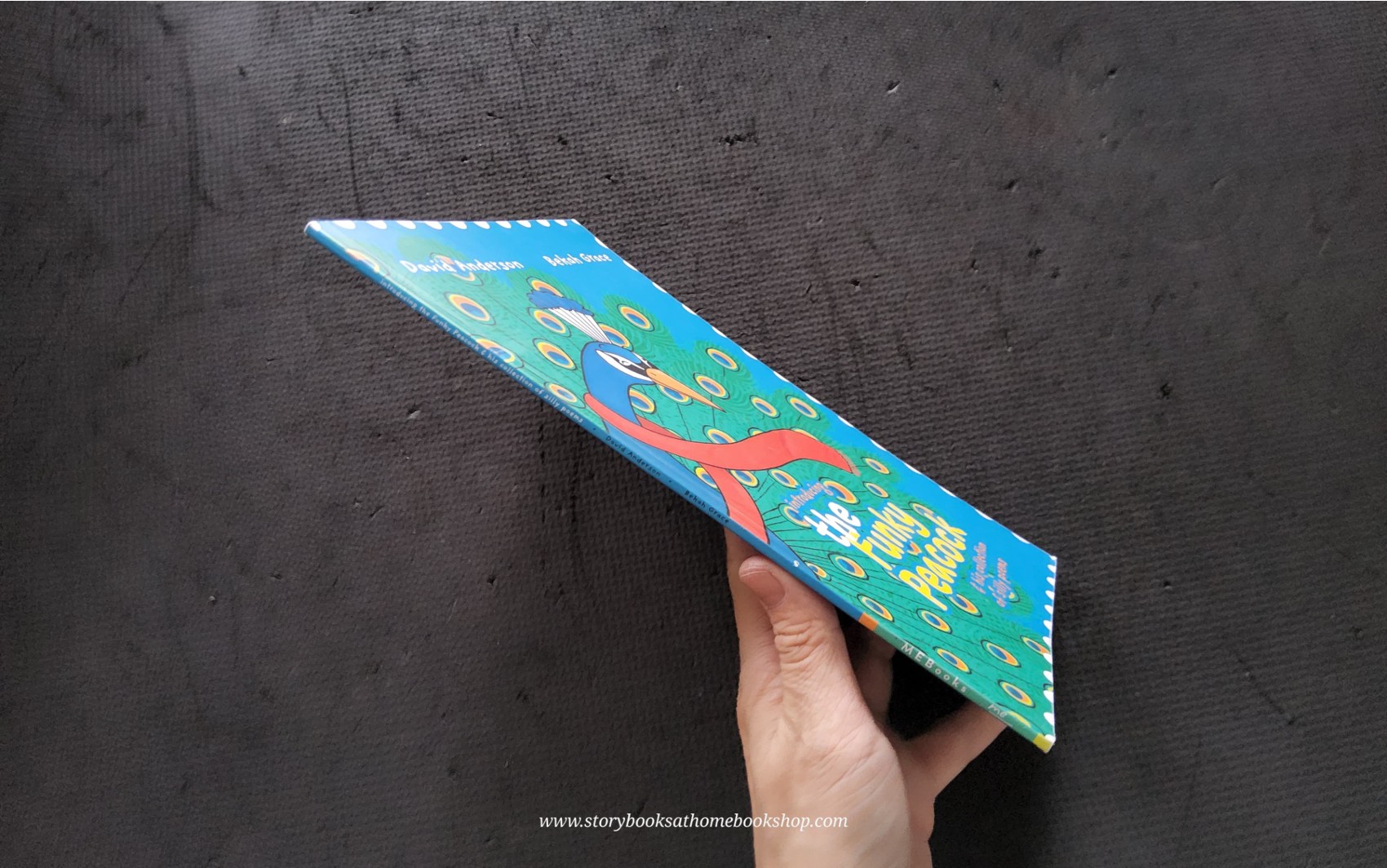 หนังสือนิทานปกอ่อน** ♥️INTRODUCING THE FUNKY PEACOCK