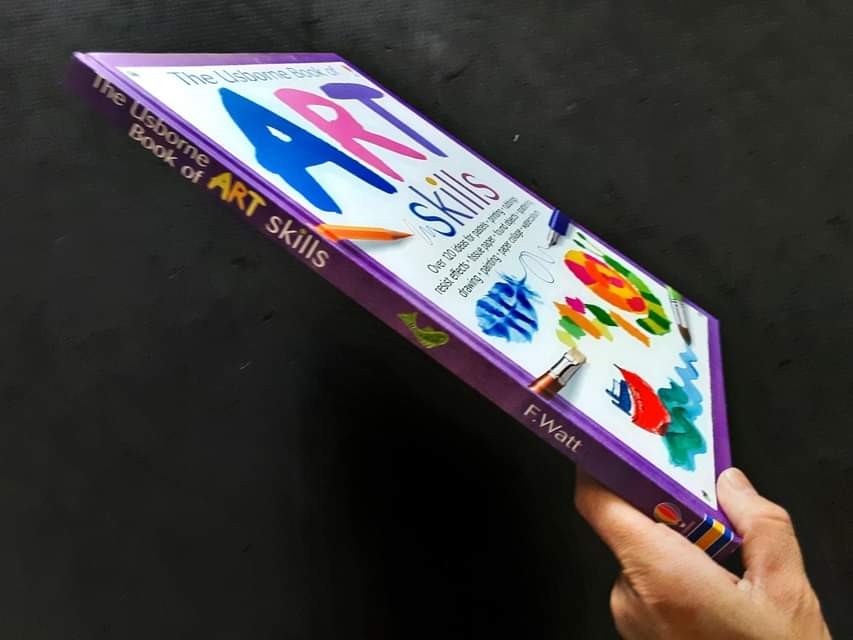 Activities Book** ð
ðThe Usborne book of ART Skills