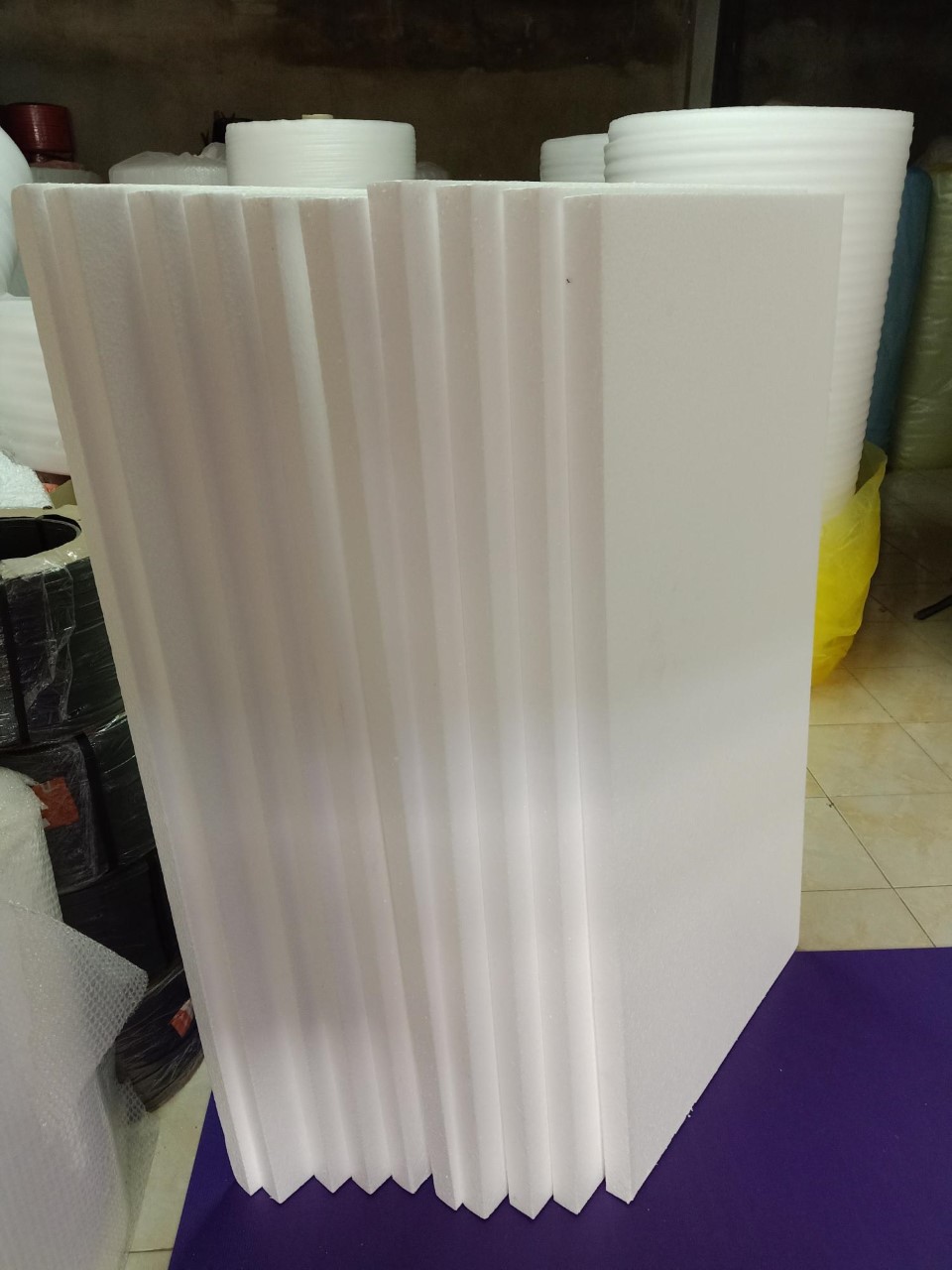 โฟมแผ่น,EPS FOAM 0.65 ปอนด์ ขนาด 60x120 cm หนา 1" ราคา 35 บาท/แผ่น (บรรจุ 10 แผ่น/ห่อ)