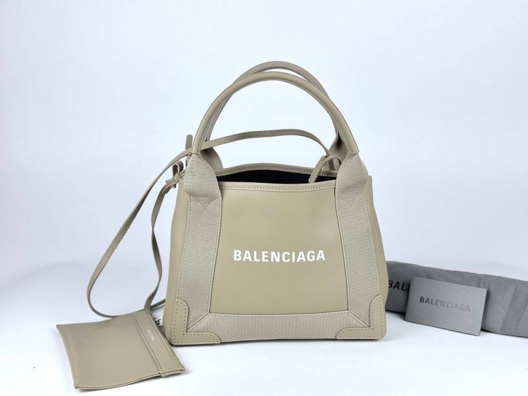 New Balenciaga Cabas xs tote ขนาด 25x19x12 cm รุ่นหนังสวยมาก