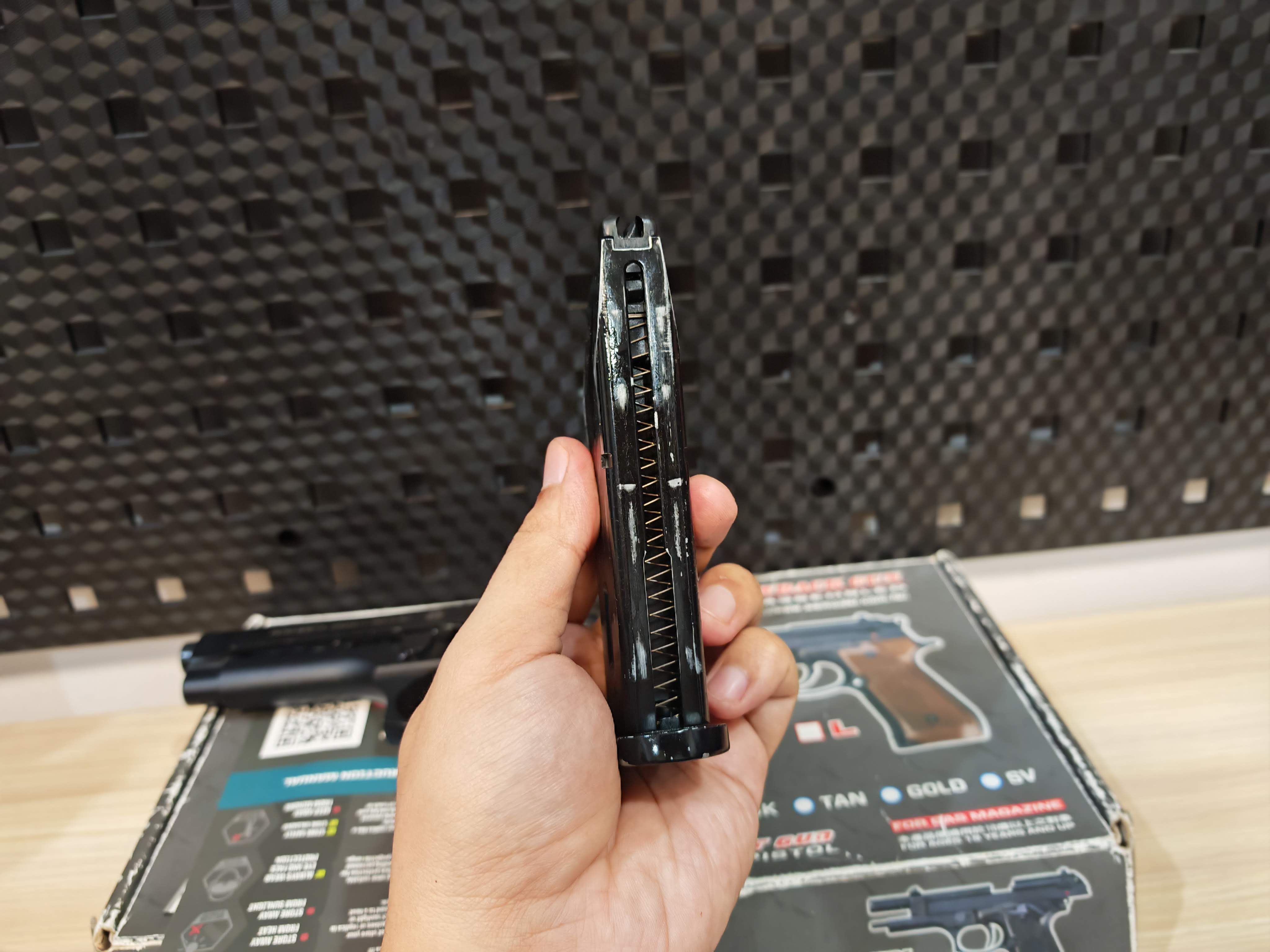 WE Beretta M92 Semi Version GBB ดำ พร้อมเล่น ไต้หวัน BB Gun บีบีกัน แบบแก๊ส ปืนอัดลม มือสอง Airsoft Gun