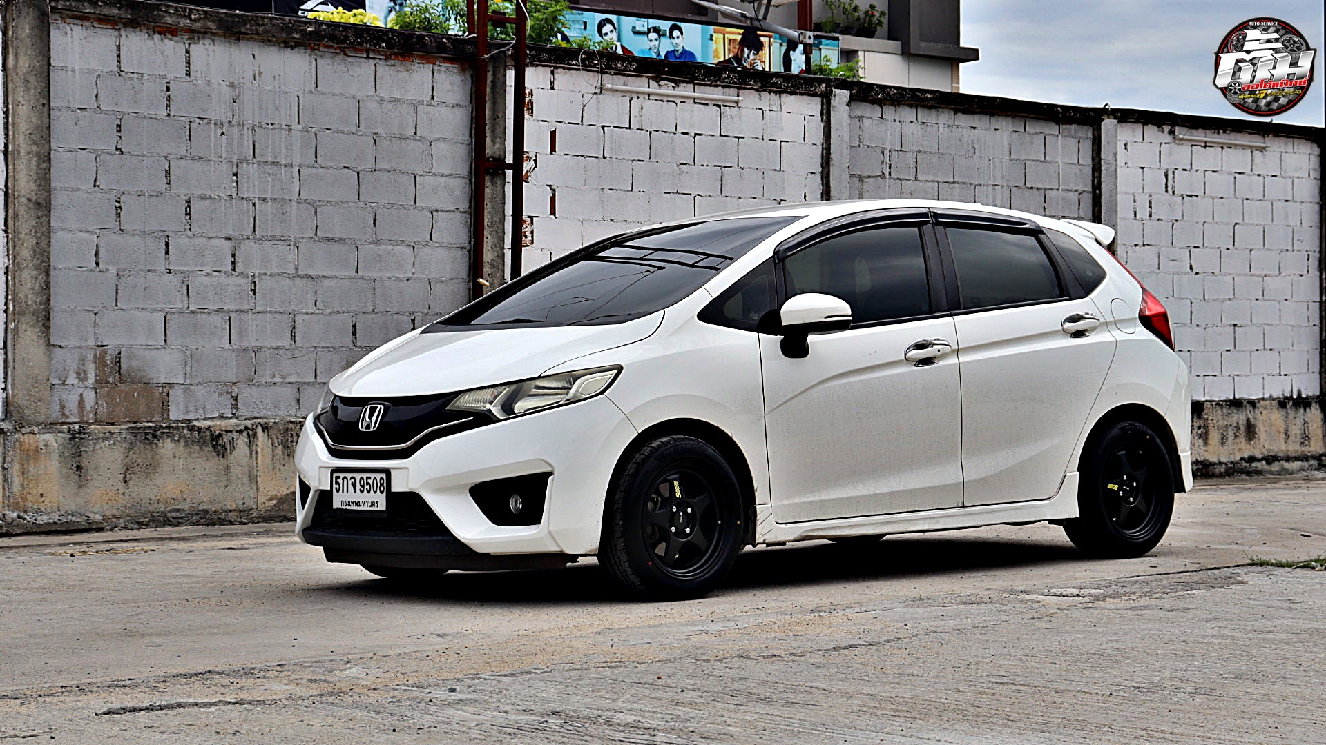 HONDA JAZZ GK เปลี่ยนล้อยาง ล้อ EMOTION-R SPOON SPN ขอบ15นิ้ว ยาง KINTO FORZA 001 195/55R15 85V