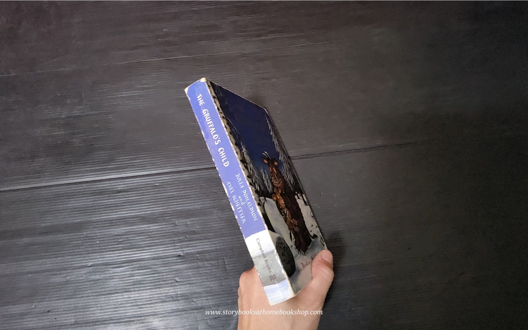 Board Book** 🍅🍓THE GRUFFALO'S CHILD BYJULIA DONALDSON AND AXEL SCHEFFLER