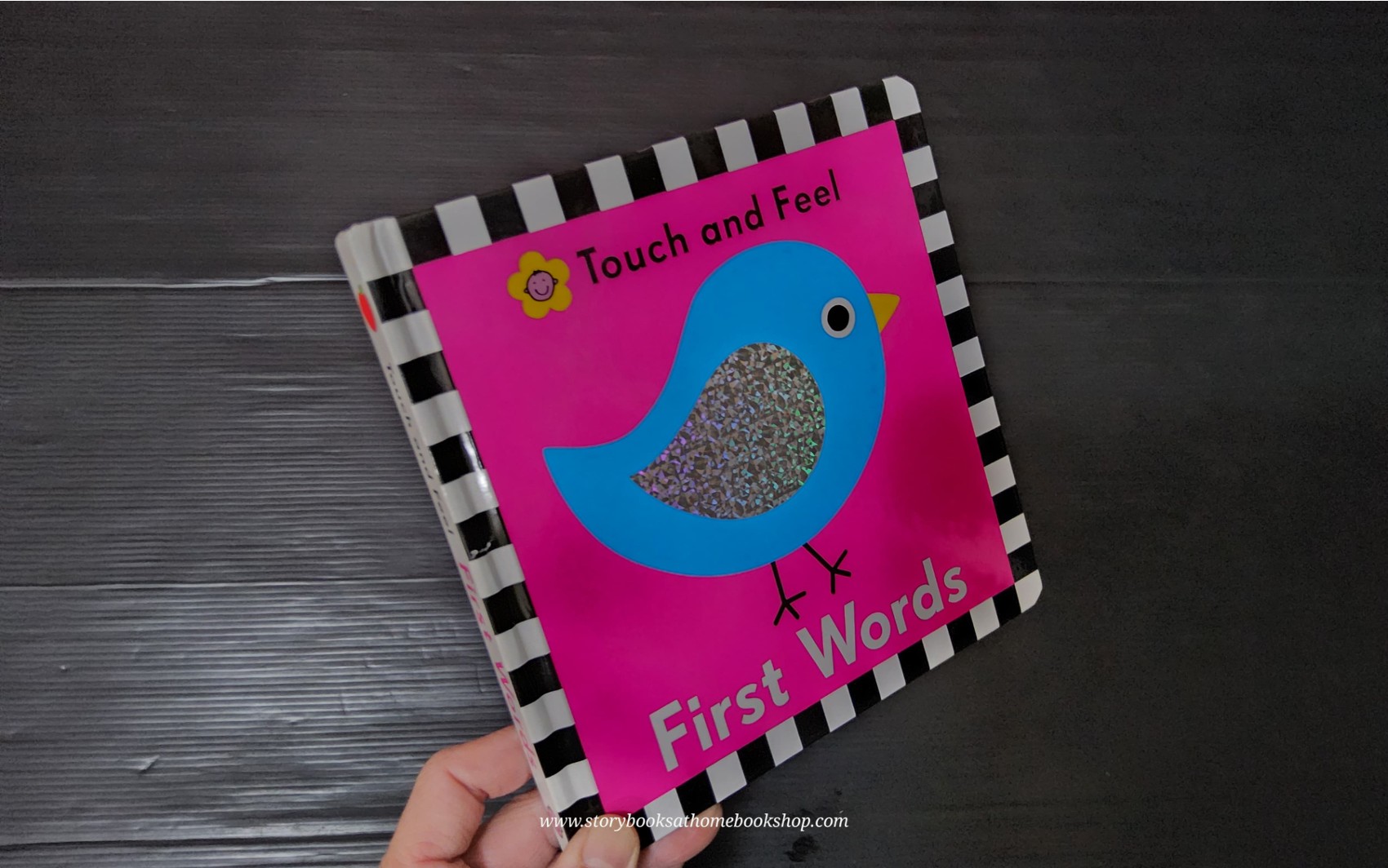 BOARD BOOK** 🍅🍅TOUCH AND FEEL:FIRST WORDS