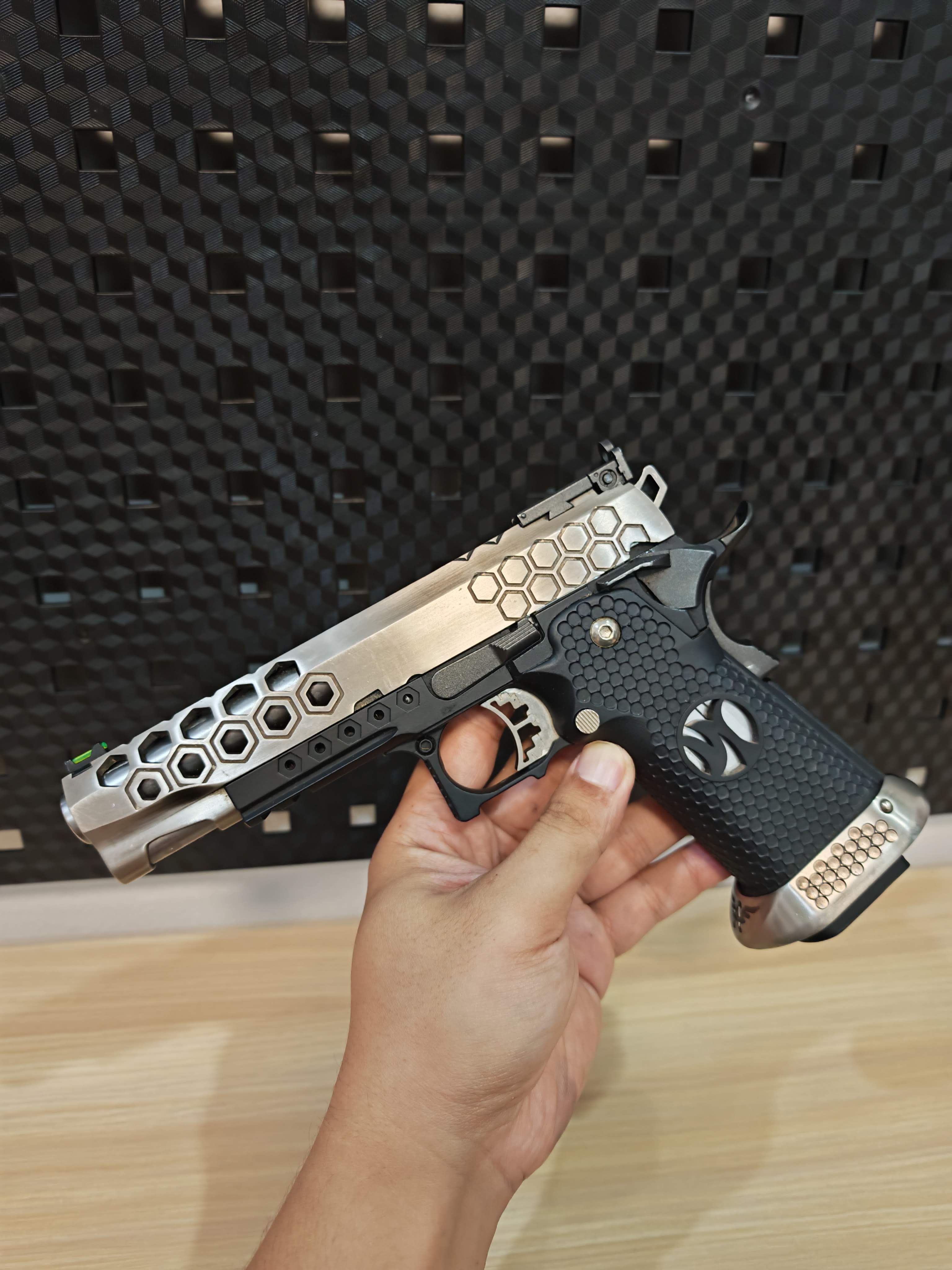 AW HX2501 Hi-CAPA 5.1 Hex Cut GBB BB Gun บีบีกัน แบบแก๊ส ปืนอัดลม มือสอง Airsoft Gun