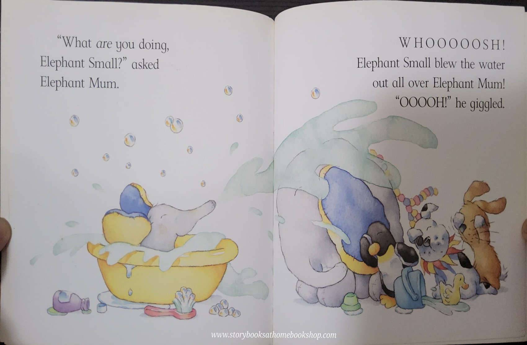หนังสือนิทานปกอ่อน ** 🍅🍓ELEPHANT SMALL AND THE SPLASHY BATH