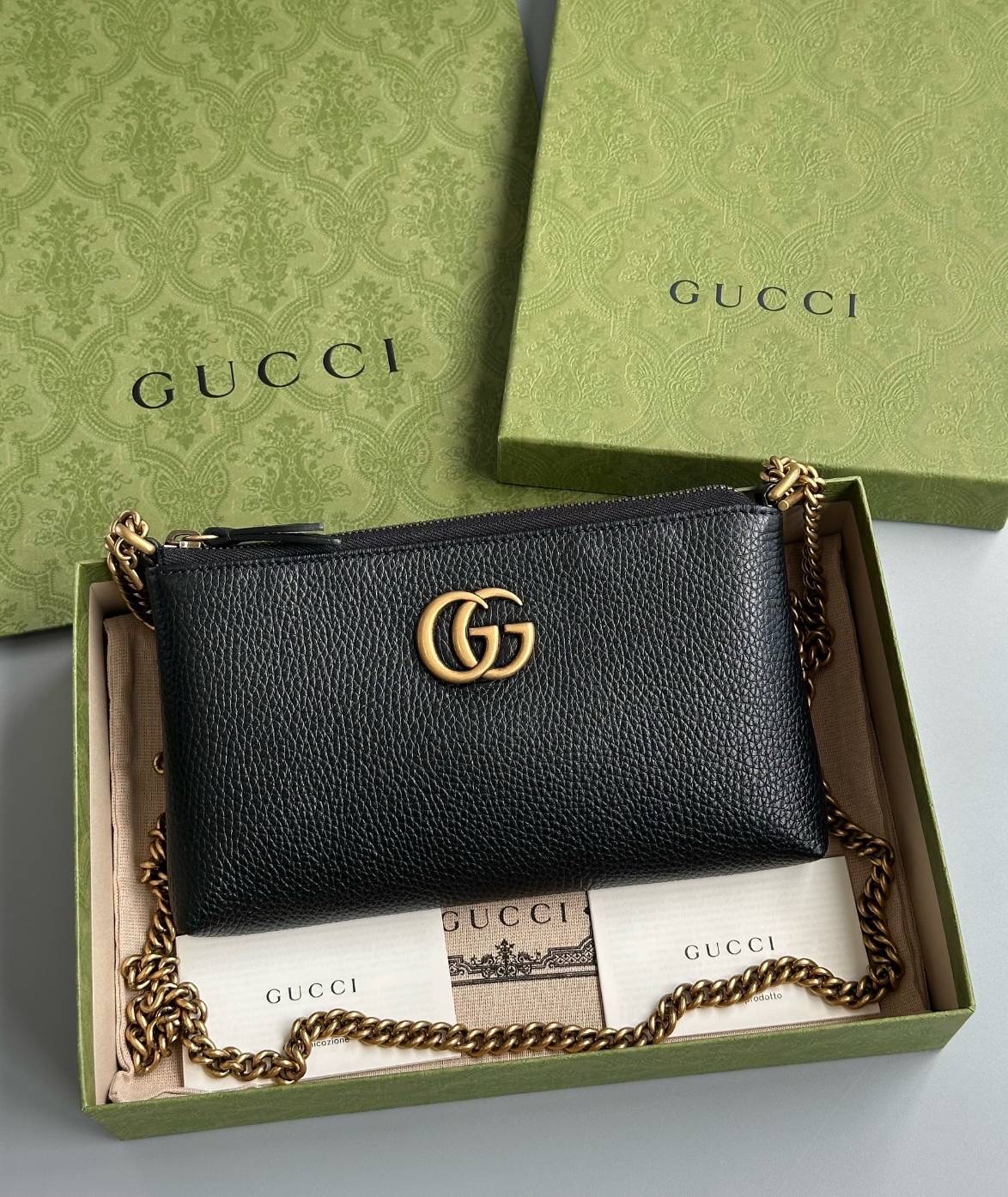 New Gucci GG zip crossbody ใส่ ไอโฟน promax ได้นะคะ Size 8.5 x 5 inch อปก การ์ด ถุงผ้า กล่อง ถุงกระดาษ บิล 2025… fullset
