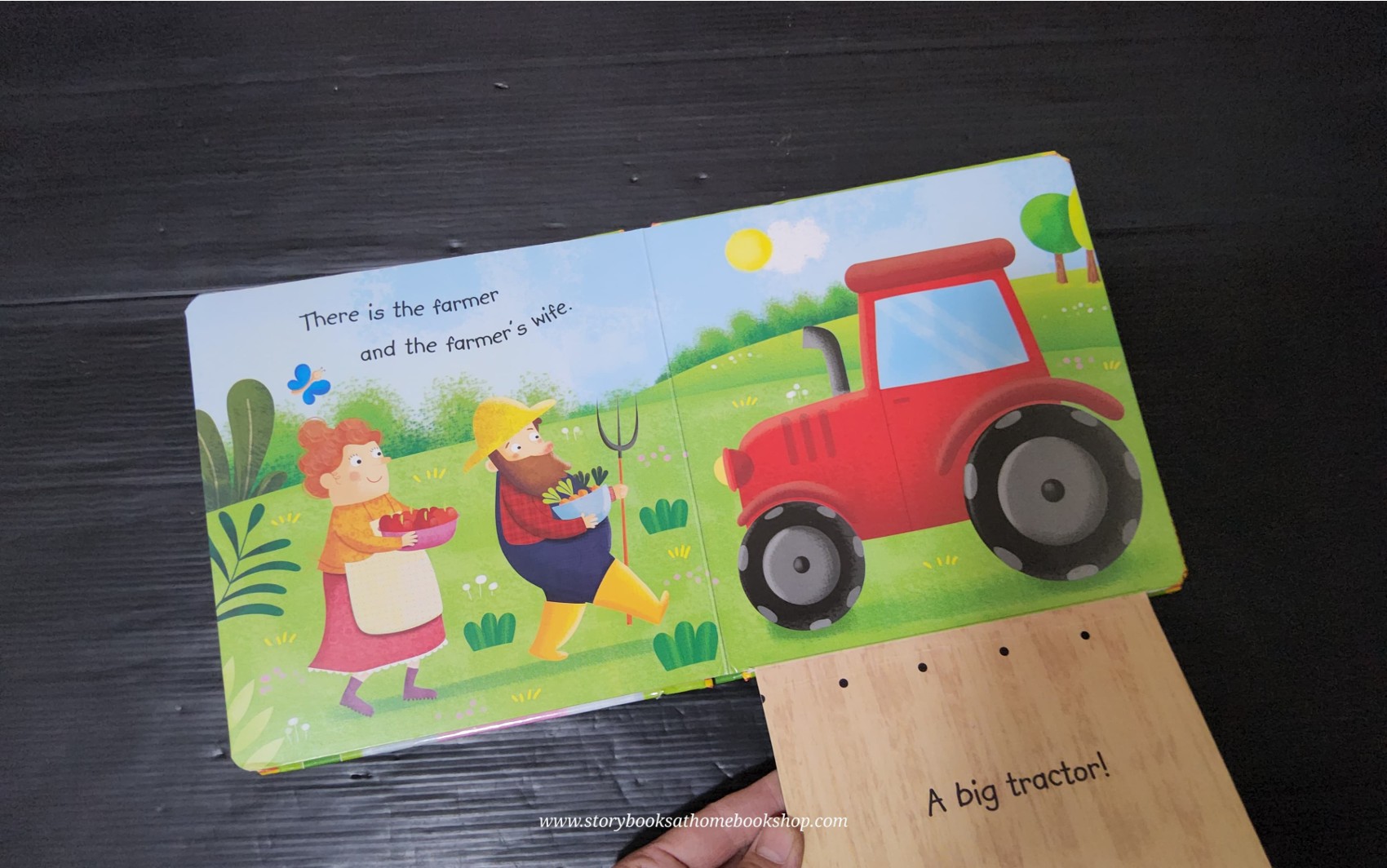 FLAP BOARD BOOK** 🍅🍅ON THE FARM